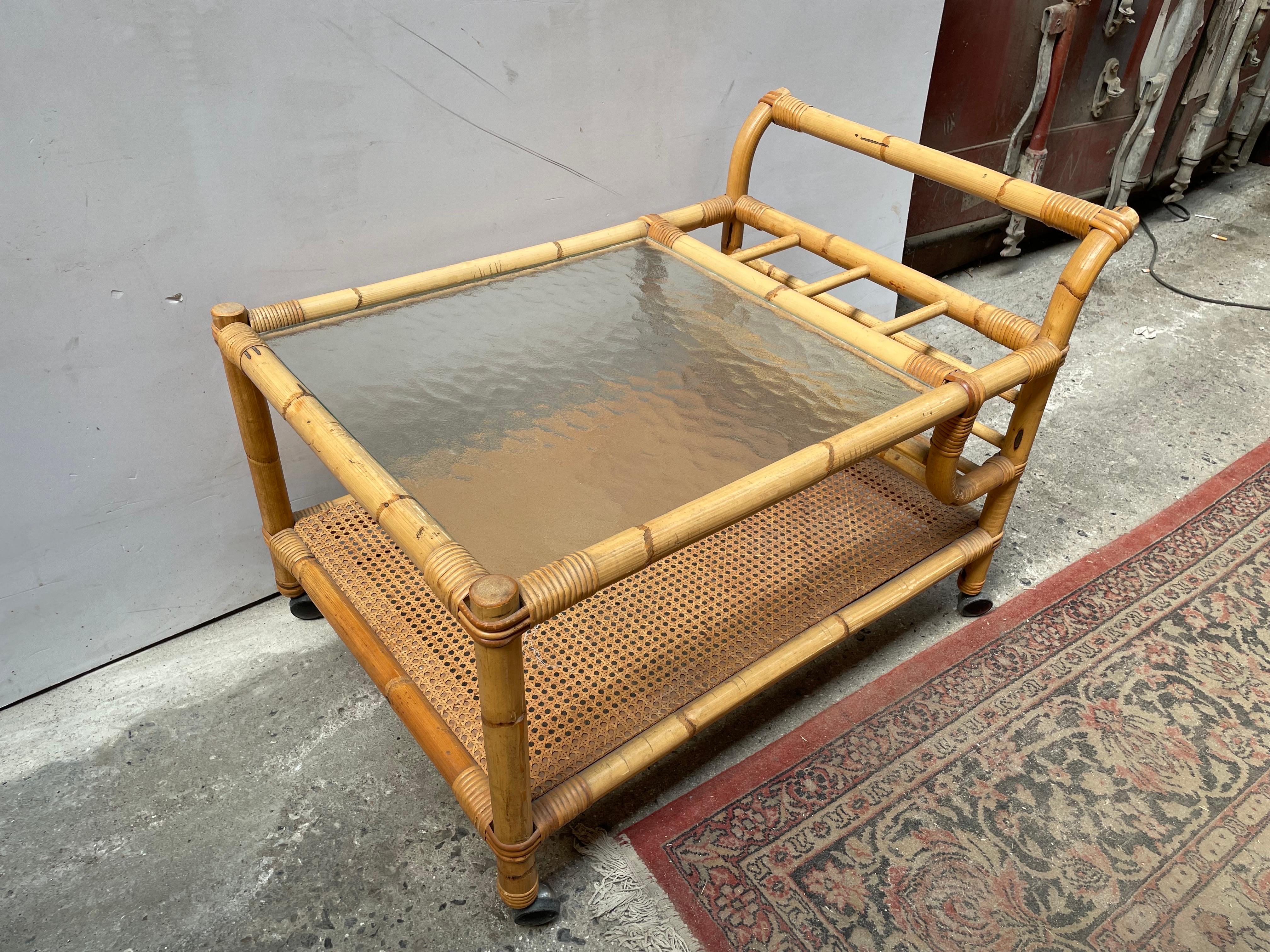 Mid Century Danish Bamboo Rattan Bar Cart, 1960´s In Good Condition For Sale In Copenhagen, DK
