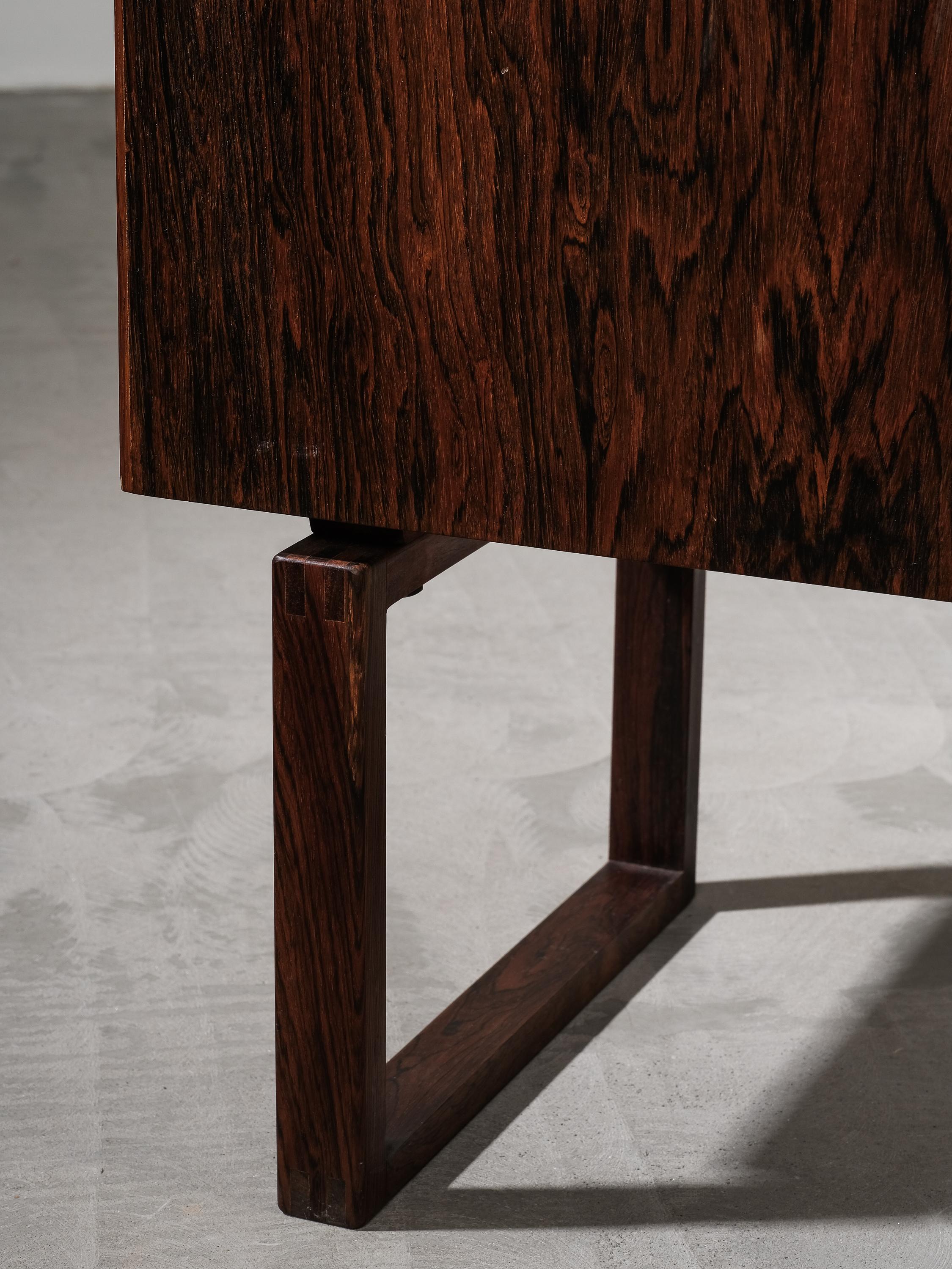 Mid-Century Danish Bar Cabinet in Palisander by Kai Kristiansen, 1960s In Good Condition For Sale In Karis, Nyland