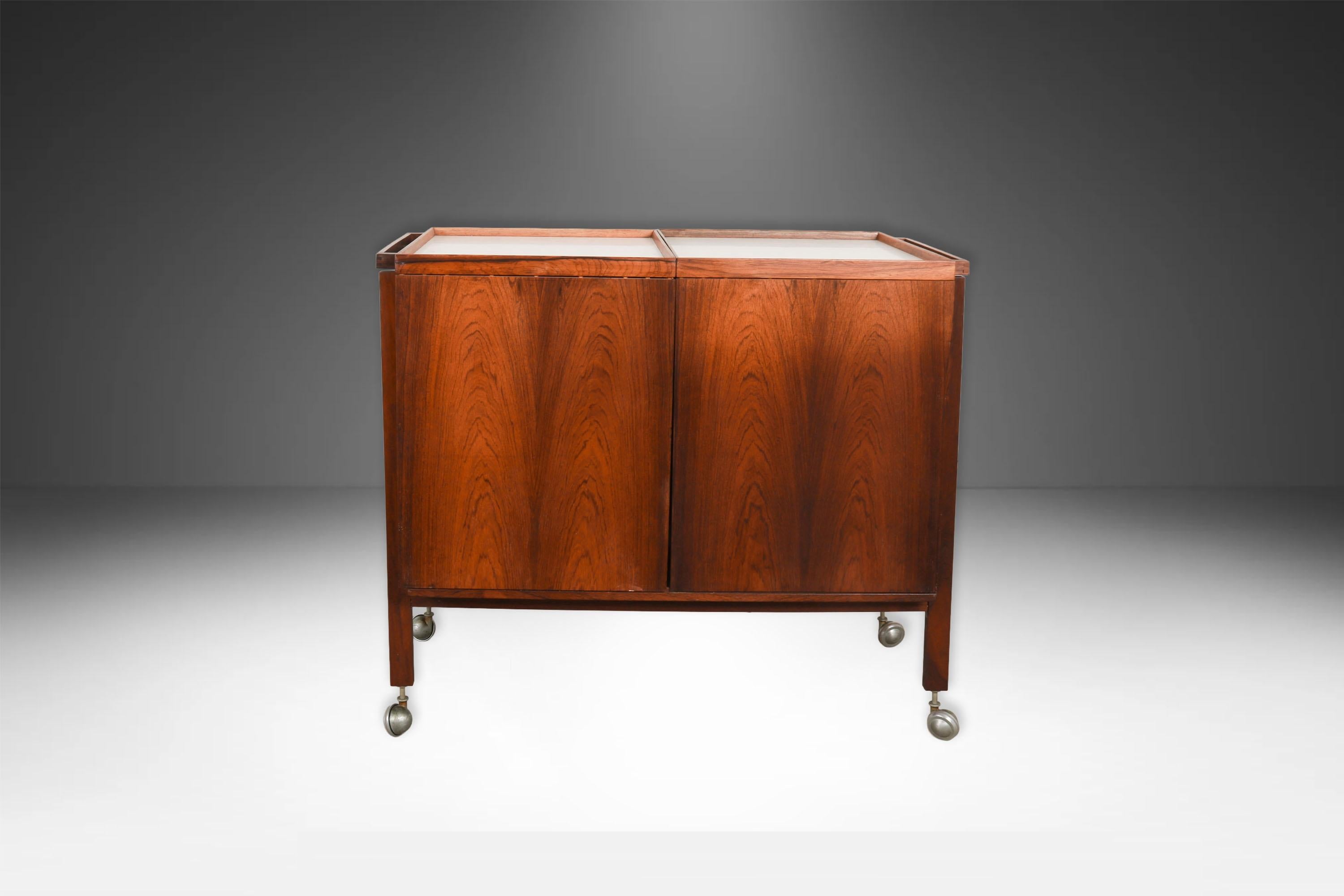 Scandinavo moderno Carrello da bar danese di metà secolo di Niels Erik & Glasdam Jensen in vendita