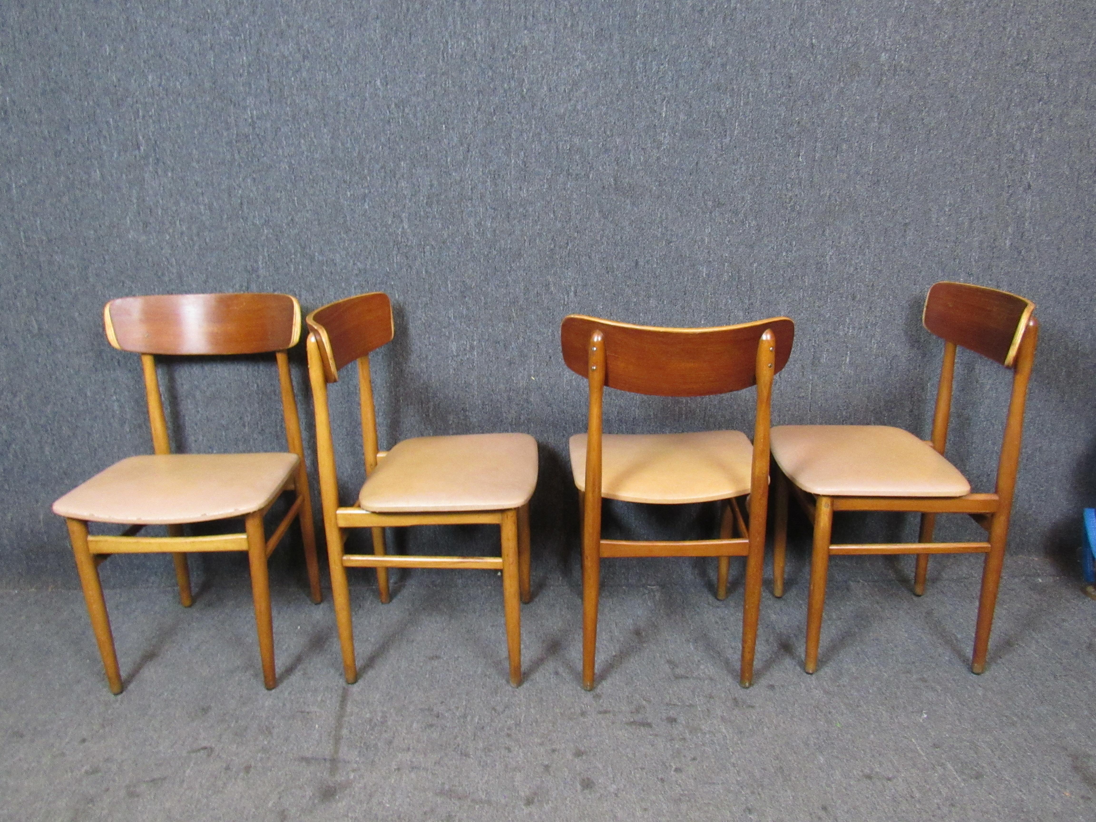 Midcentury Danish Bent Plywood Dining Chairs In Good Condition For Sale In Brooklyn, NY