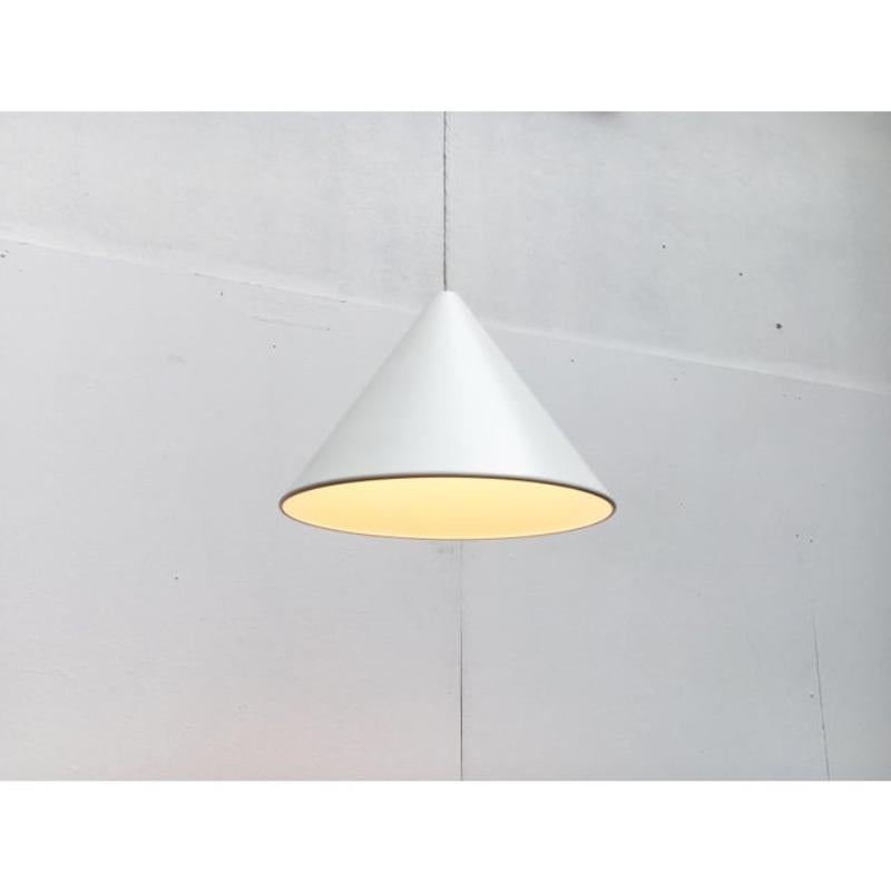 Lampada a sospensione biliardo danese di metà secolo di Louis Poulsen in vendita 1