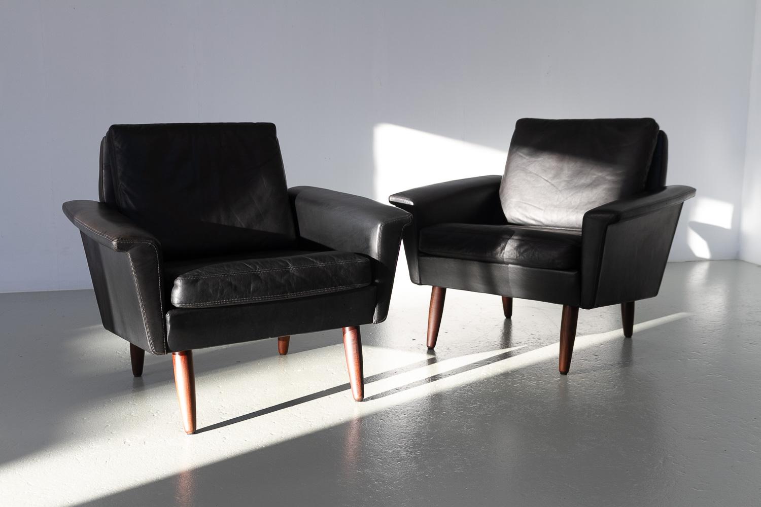 Mid-Century Danish Black Leather Lounge Chairs by Thams, 1960s. Set of 2. For Sale 14