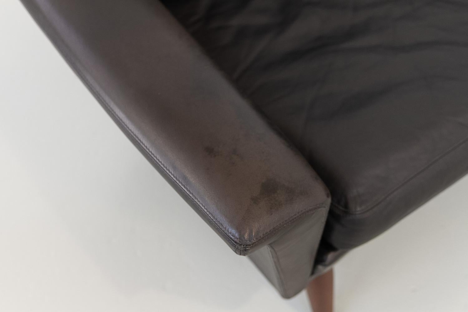 Mid-Century Danish Black Leather Lounge Chairs by Thams, 1960s. Set of 2. For Sale 4