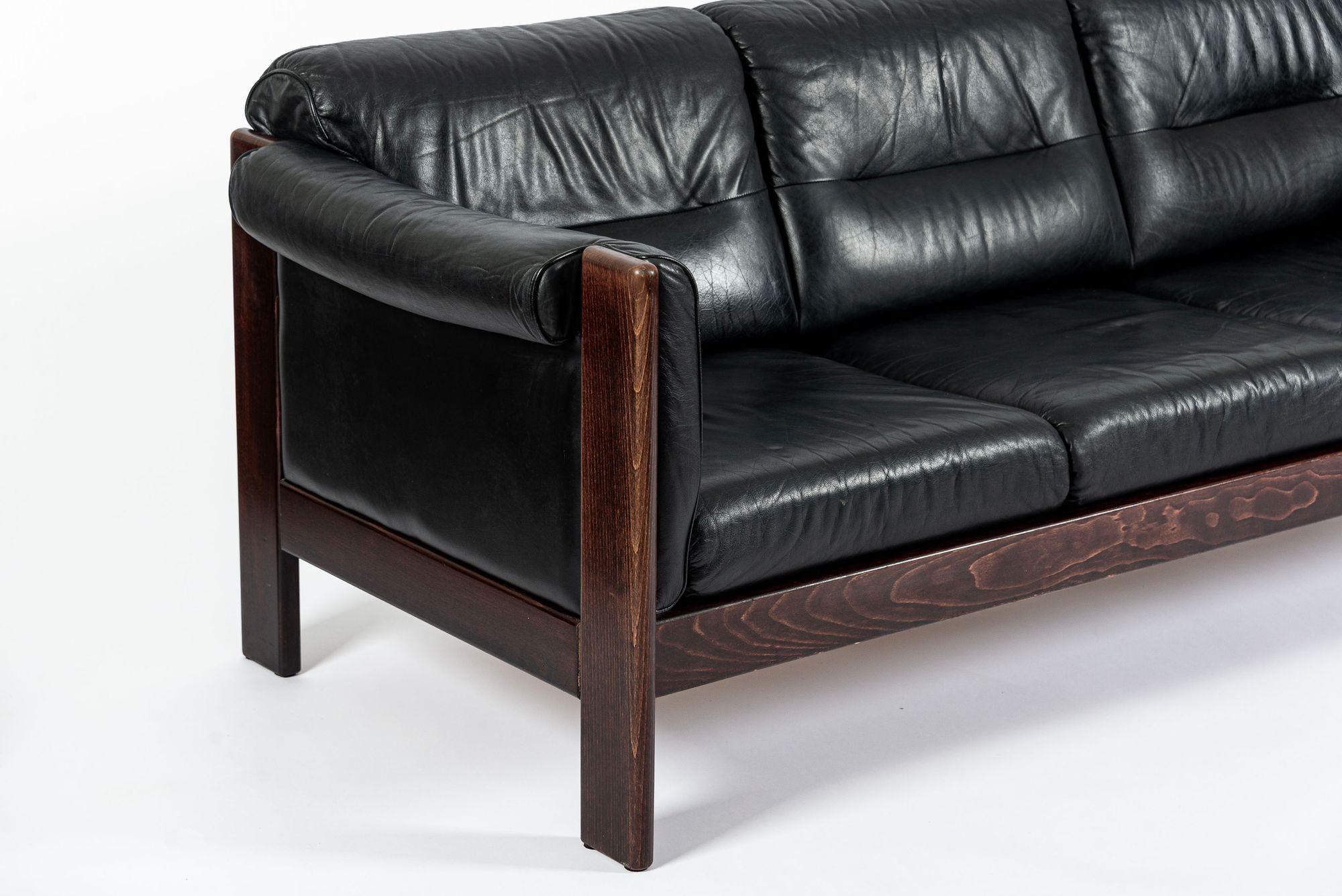 Mid Century Danish Black Leather Sofa in Style of Arne Norell en venta 4