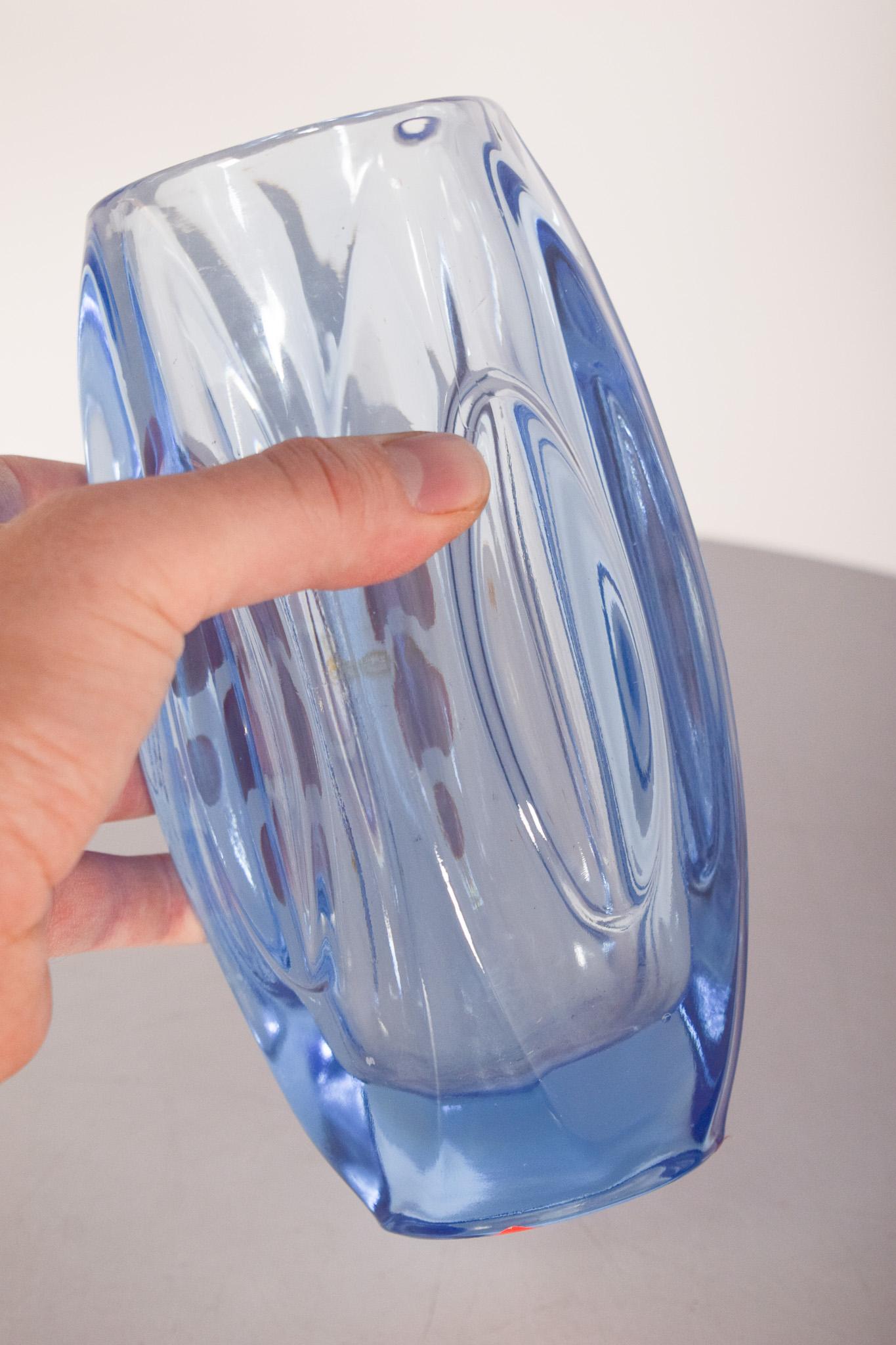 Danese Vaso di vetro blu danese di metà secolo in vendita