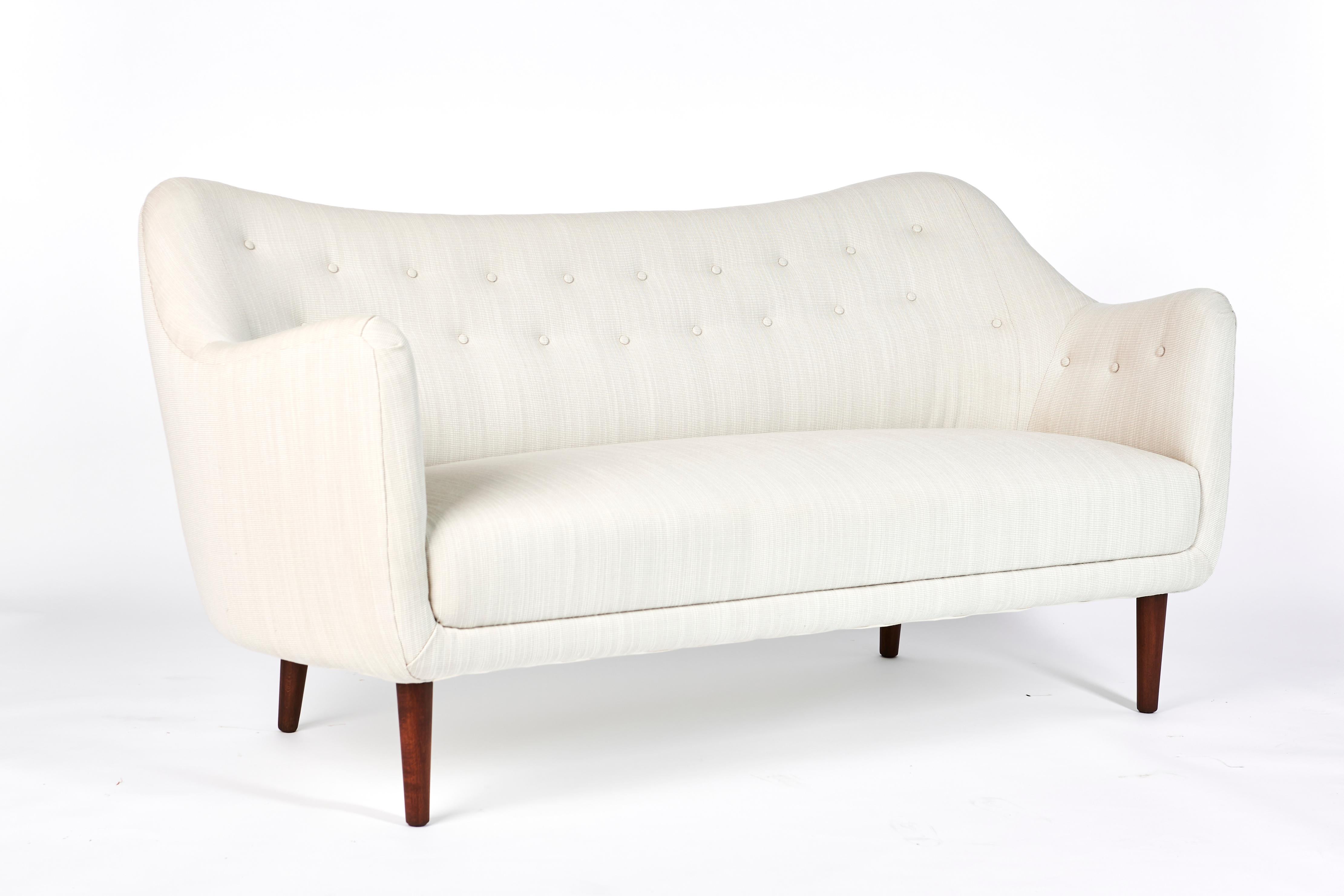 Scandinavian Modern Mid Century Danish Bo64 Sofa by Finn Juhl For Sale