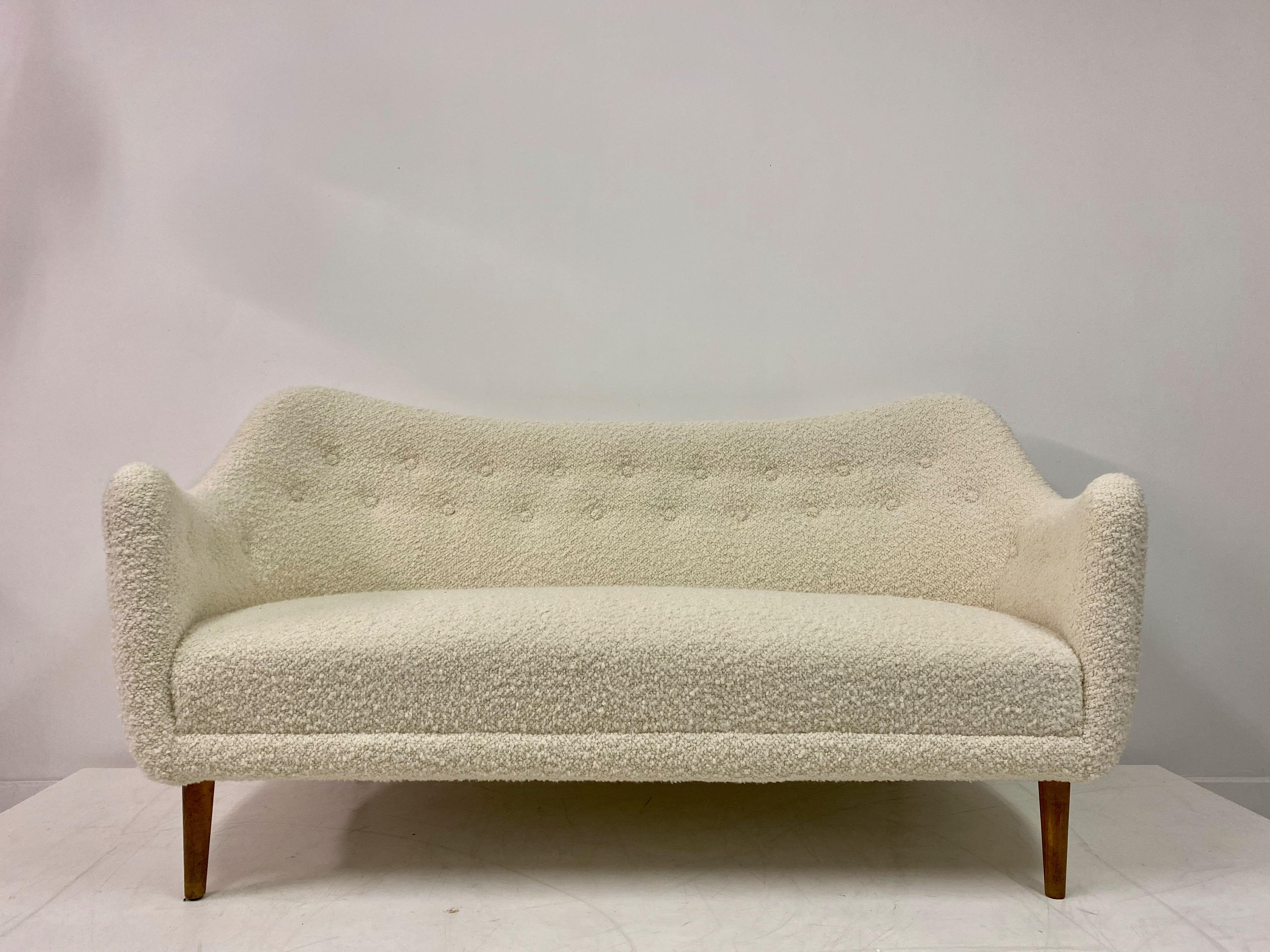 Mid Century Danish BO64 Sofa by Finn Juhl in Boucle In Excellent Condition For Sale In London, London