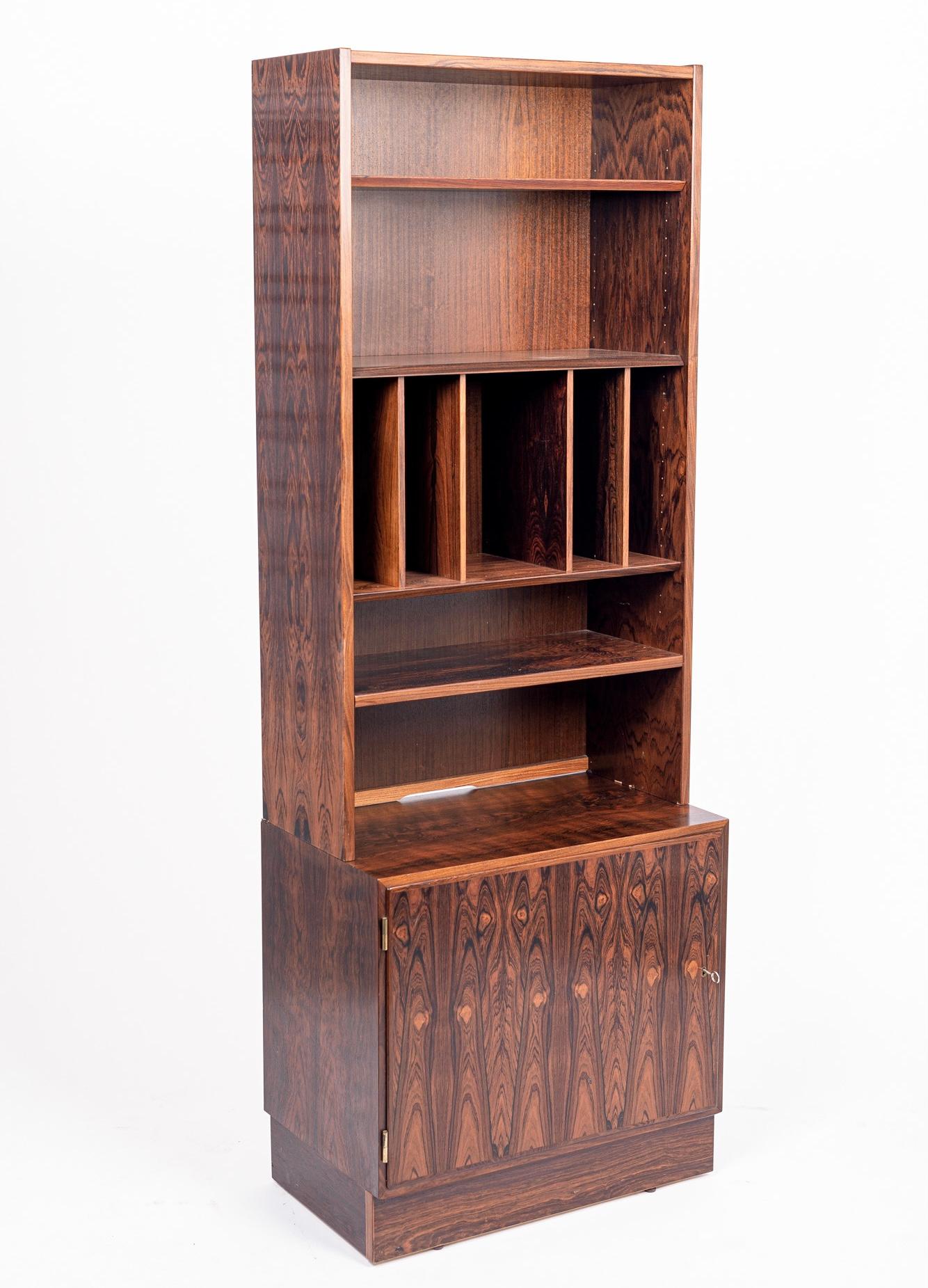 Mid-Century Modern Midcentury Danish Bookshelf Cabinet in Rosewood by Carlo Jensen for Hundevad For Sale
