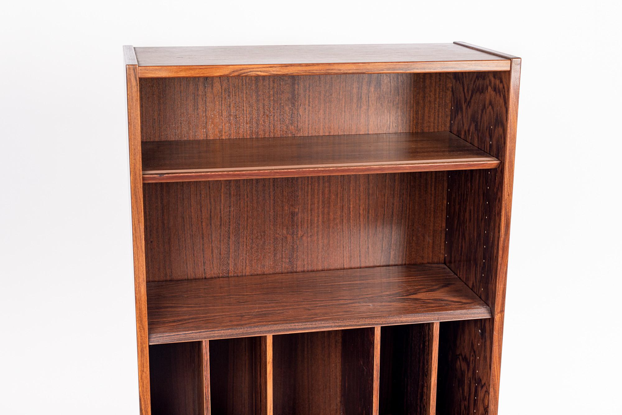 20th Century Midcentury Danish Bookshelf Cabinet in Rosewood by Carlo Jensen for Hundevad For Sale