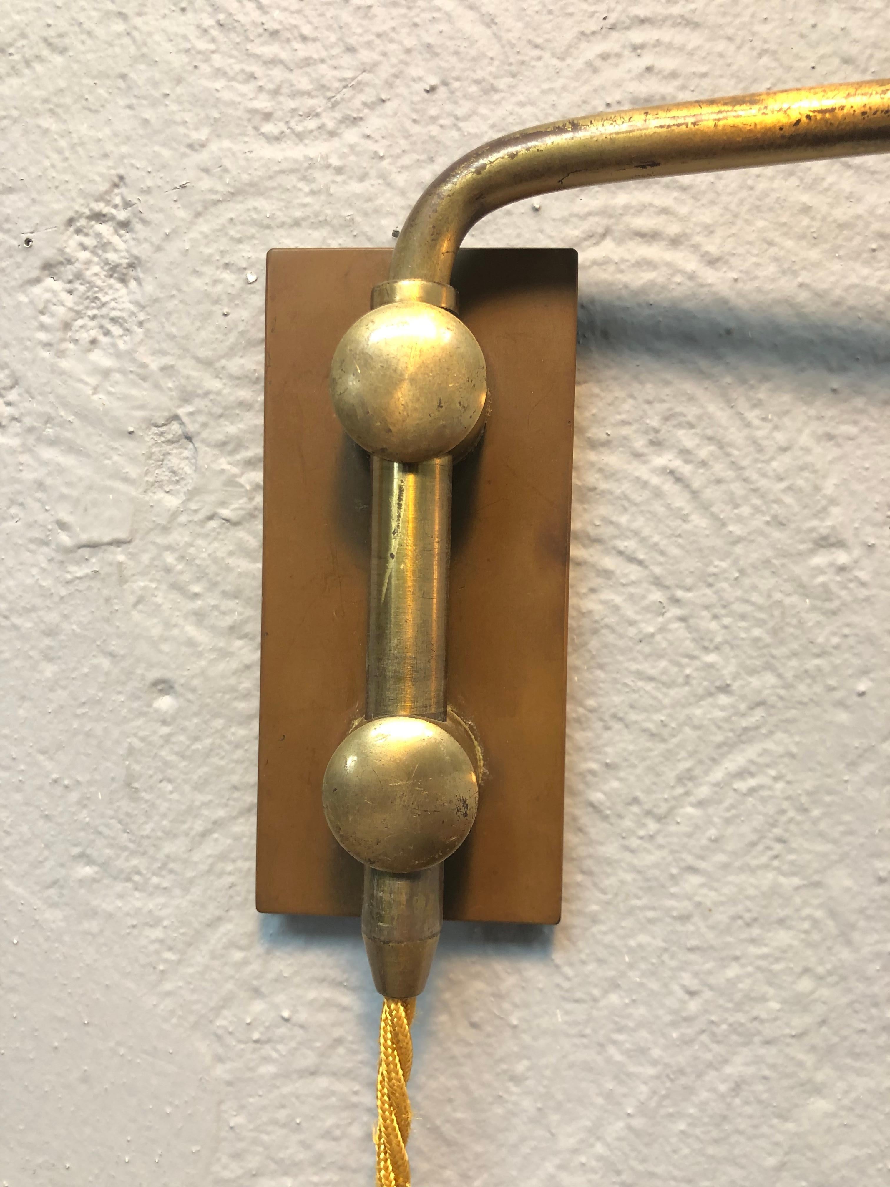 Midcentury Danish Brass Wall Lamp  In Good Condition For Sale In Søborg, DK