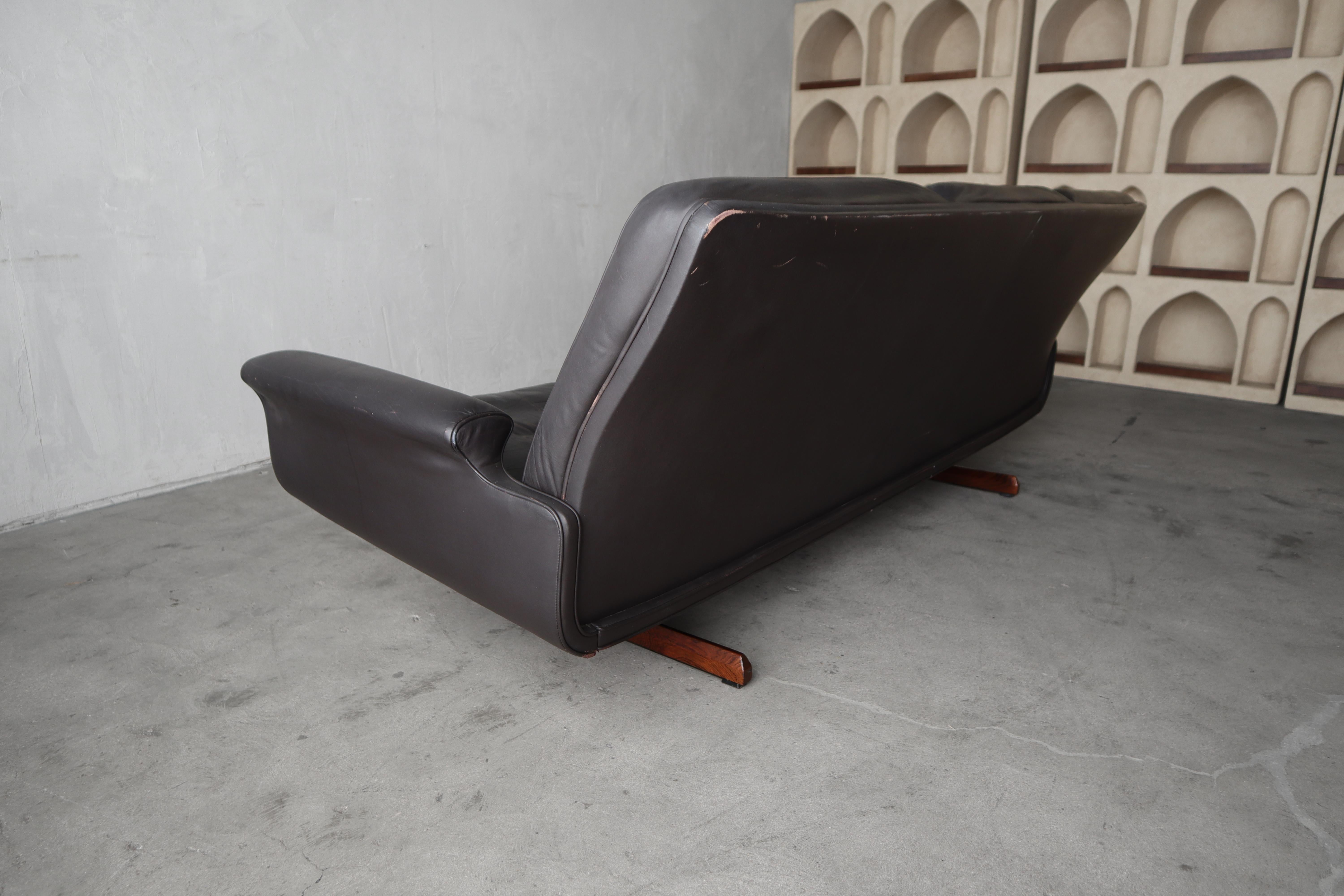 20th Century Mid Century Danish Brown Leather & Rosewood Sofa For Sale
