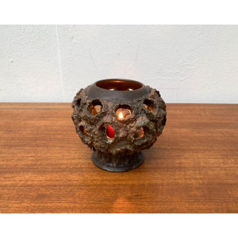 Dänischer brutalistischer Mid-Century-Kerzenhalter aus Keramik von Judi Kunst, 1960er Jahre (Brutalismus) im Angebot