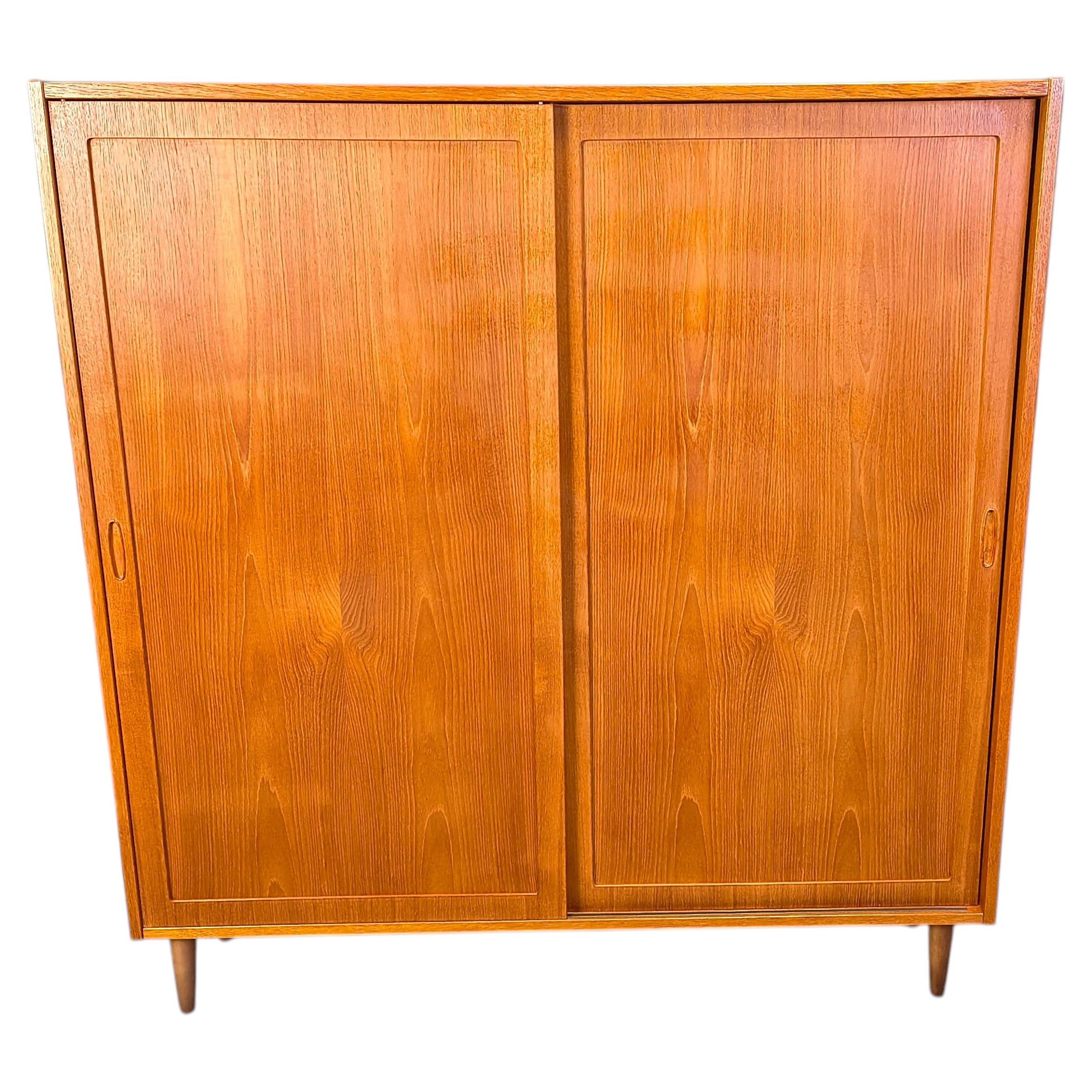 Mid century danish cabinet by Poul Hundevad, 1960s