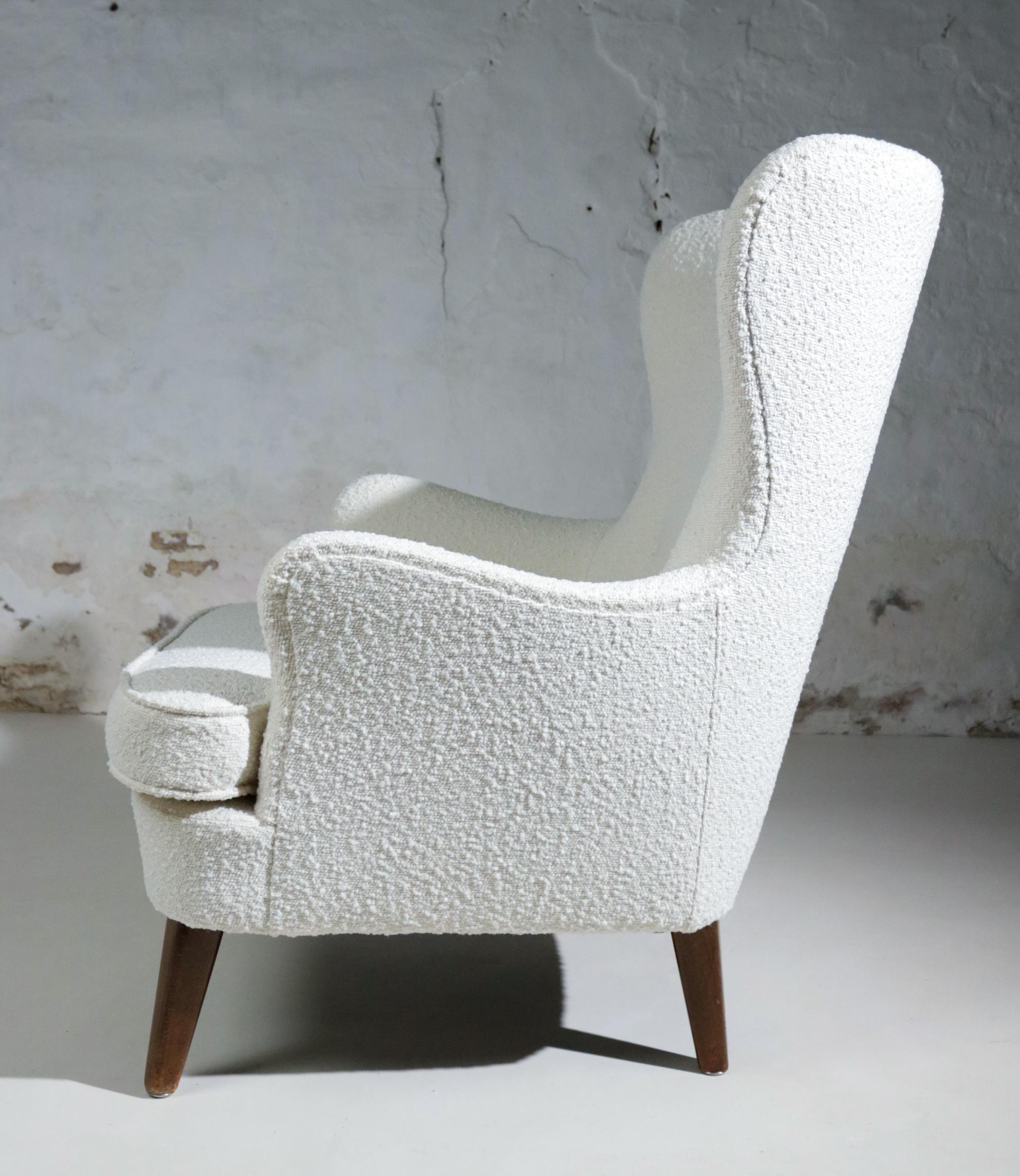 Mid-Century Danish Cabinetmaker 1950s Boucle Armchair / Lounge Chair 4