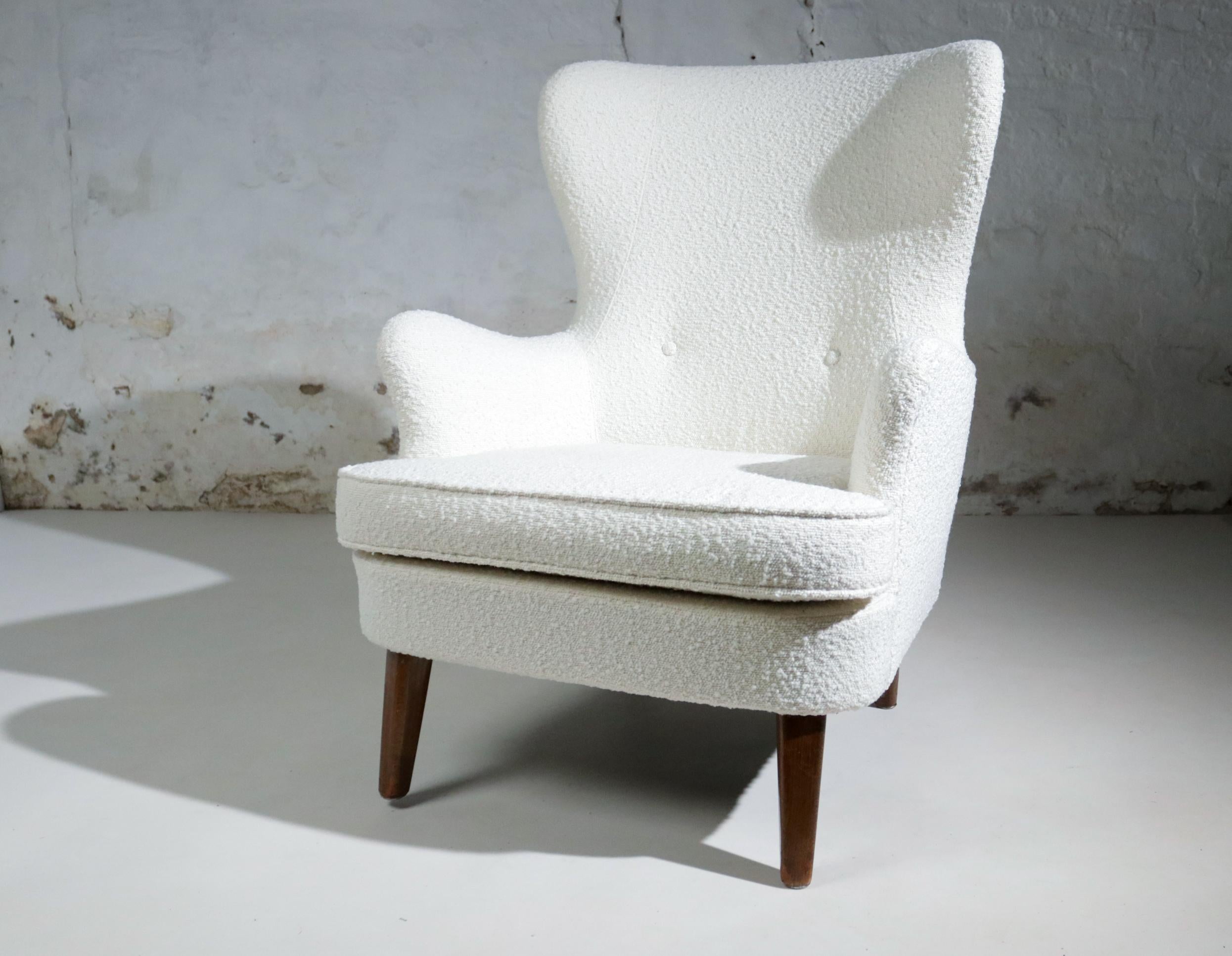 Mid-Century Danish Cabinetmaker 1950s Boucle Armchair / Lounge Chair 6