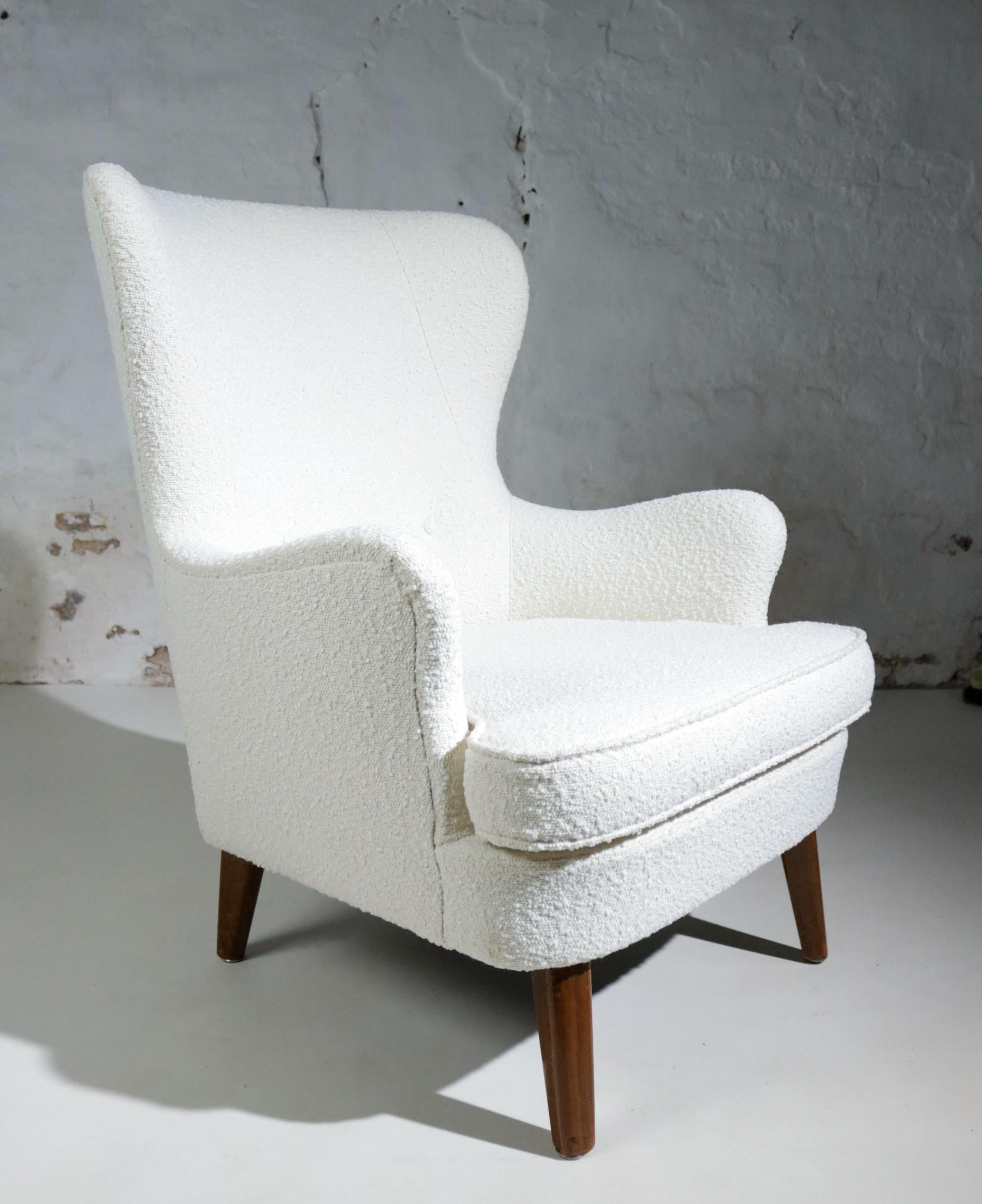 Mid-20th Century Mid-Century Danish Cabinetmaker 1950s Boucle Armchair / Lounge Chair