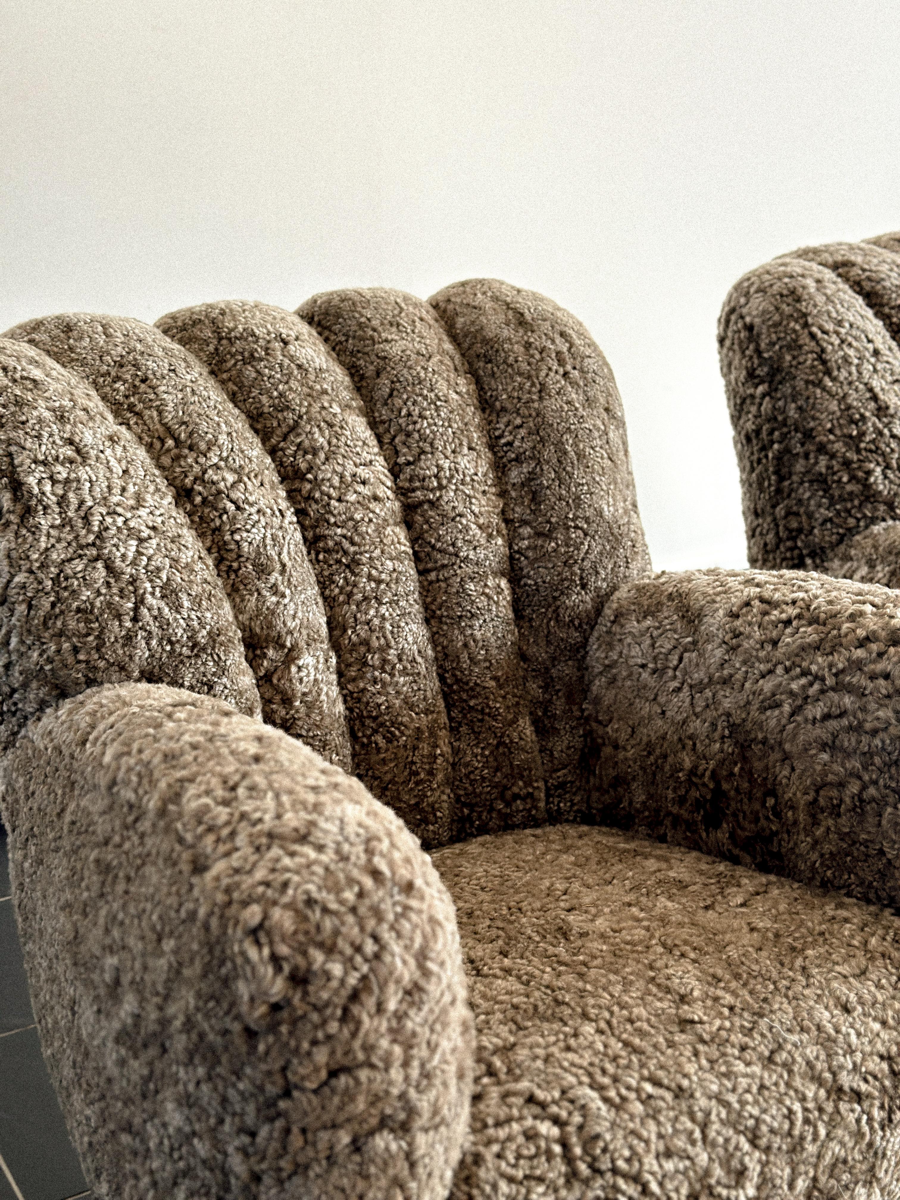 Mid-Century Danish Cabinetmaker Lounge Chairs in Sheepskin, Denmark, 1940s For Sale 1