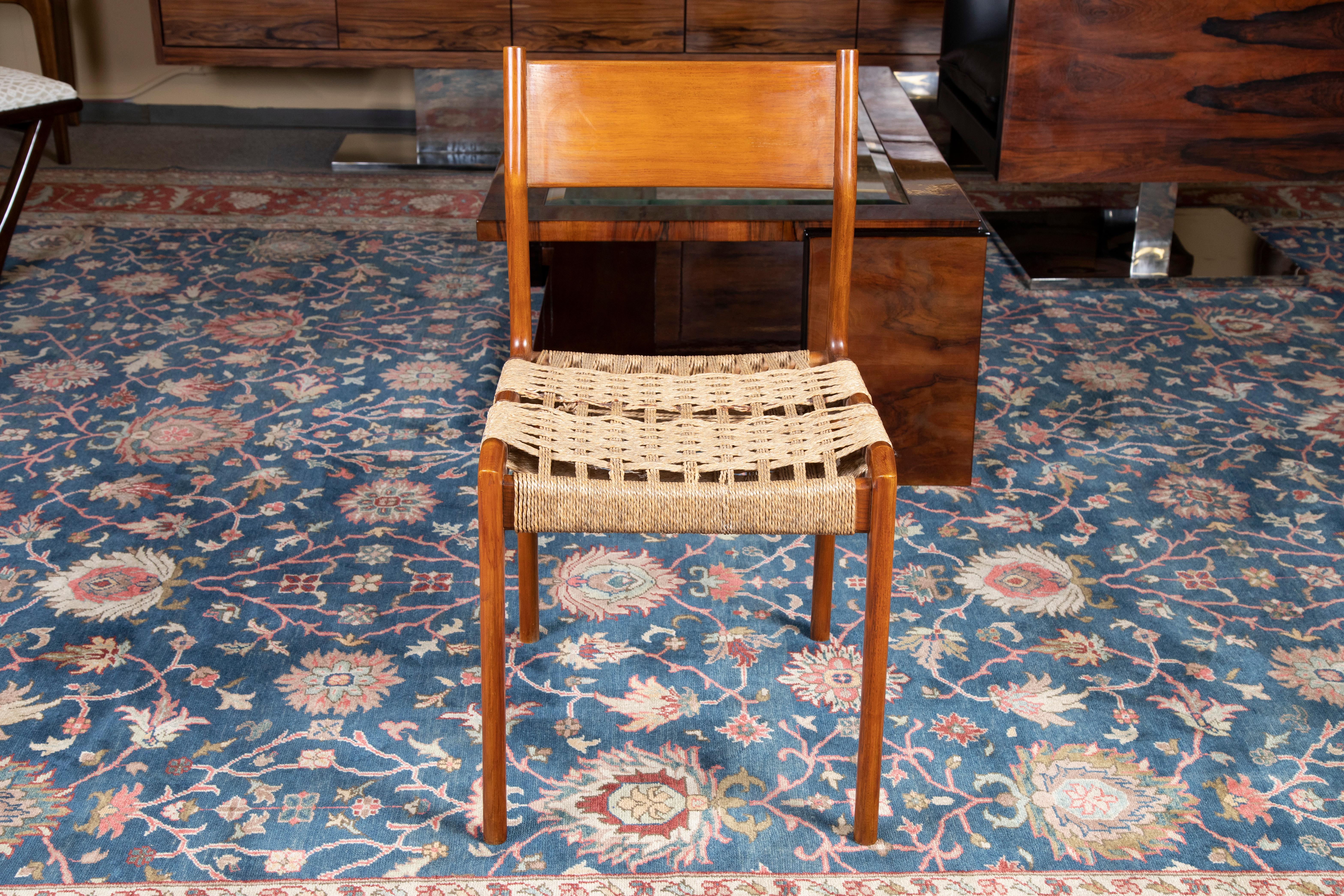 Mid-Century Danish Chair in Walnut In Good Condition For Sale In Houston, TX