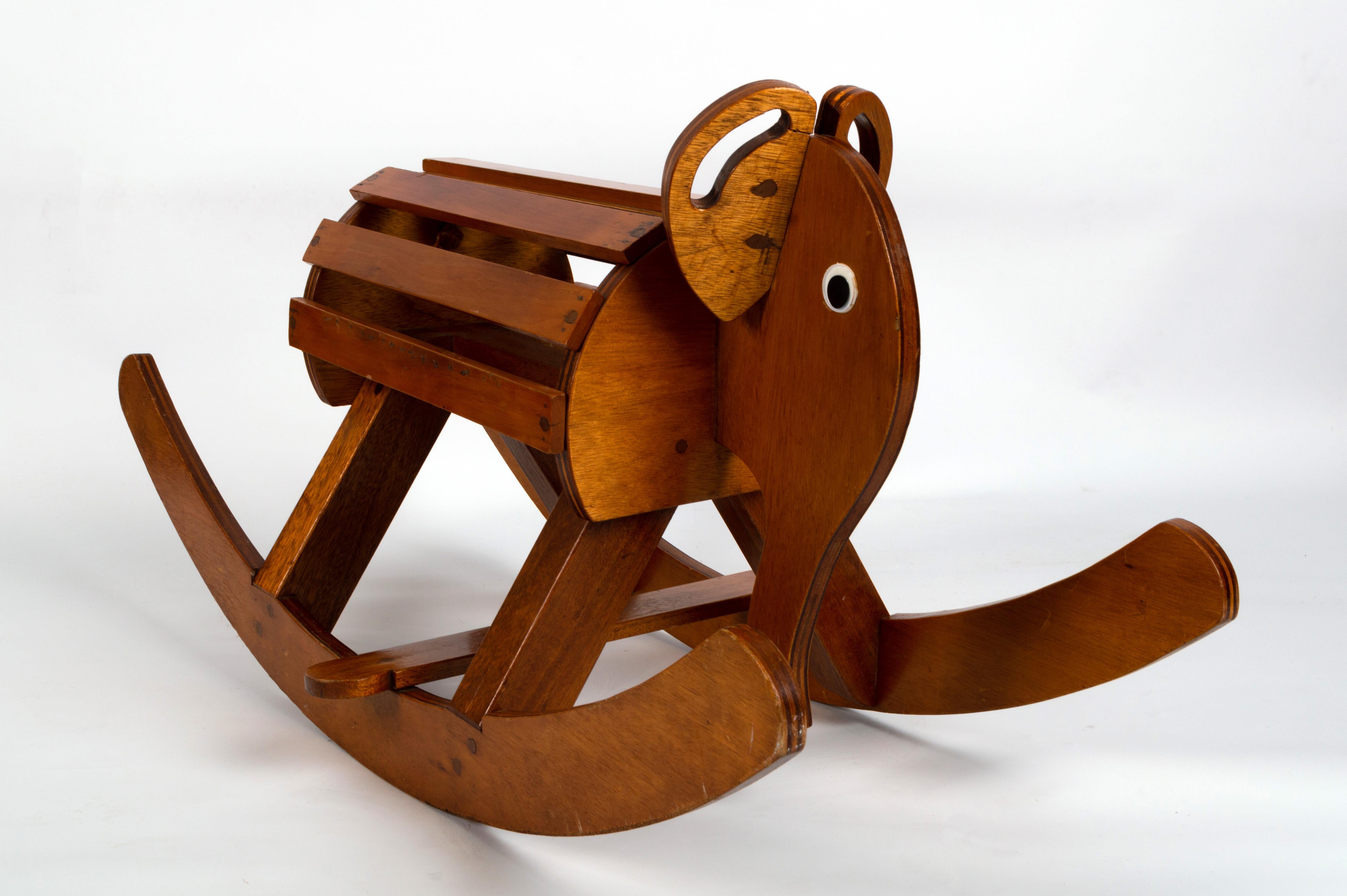 Mid Century Danish Children's Rocking Elephant C.1960 In Good Condition For Sale In London, GB