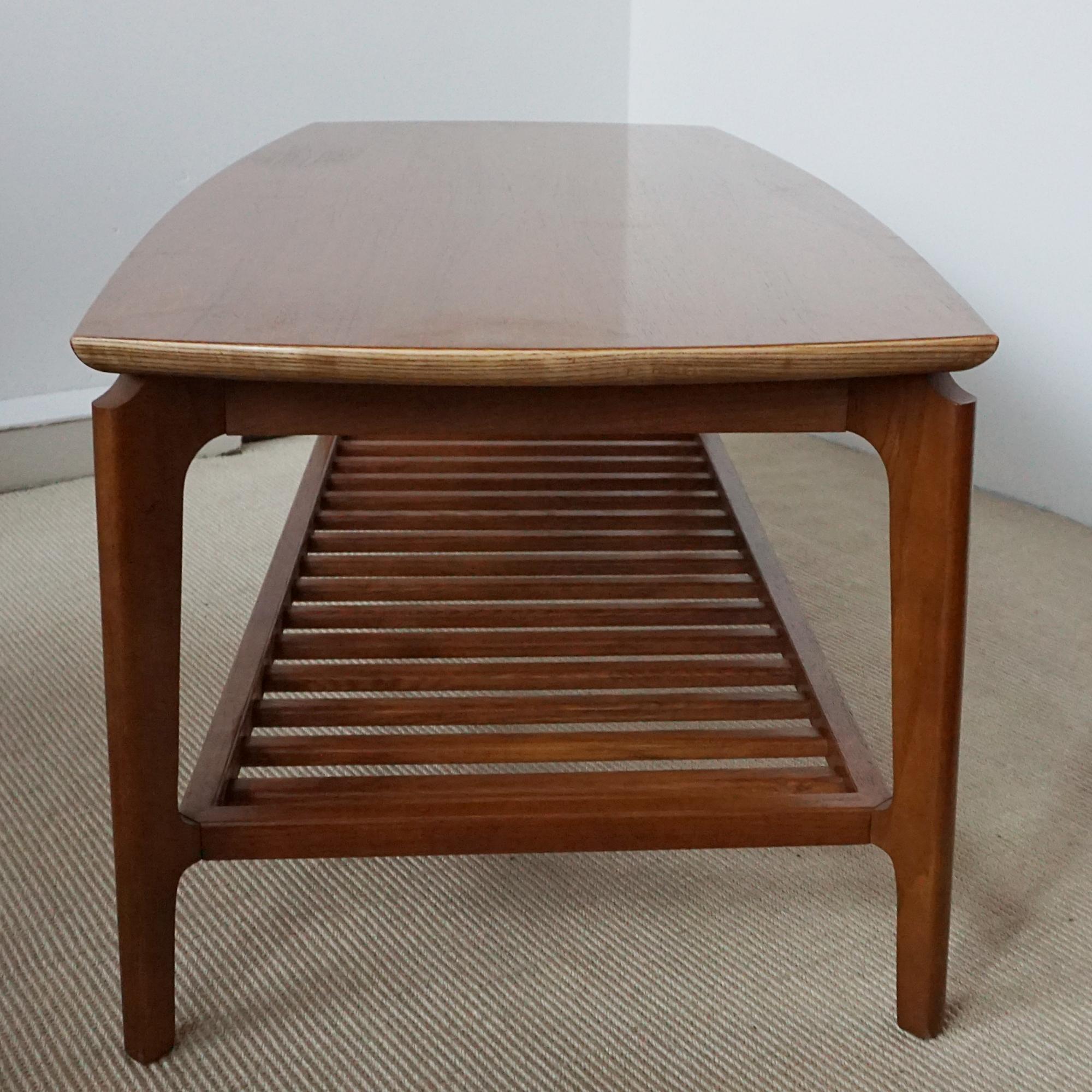 Mid-Century moderno Tavolino danese del metà secolo in vendita