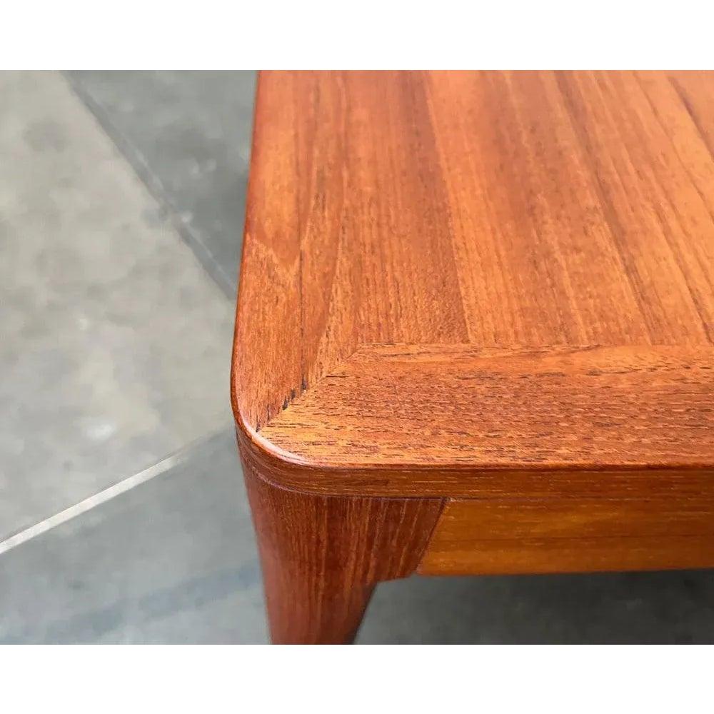 Table basse danoise du milieu du siècle en teck, années 1960 en vente 1