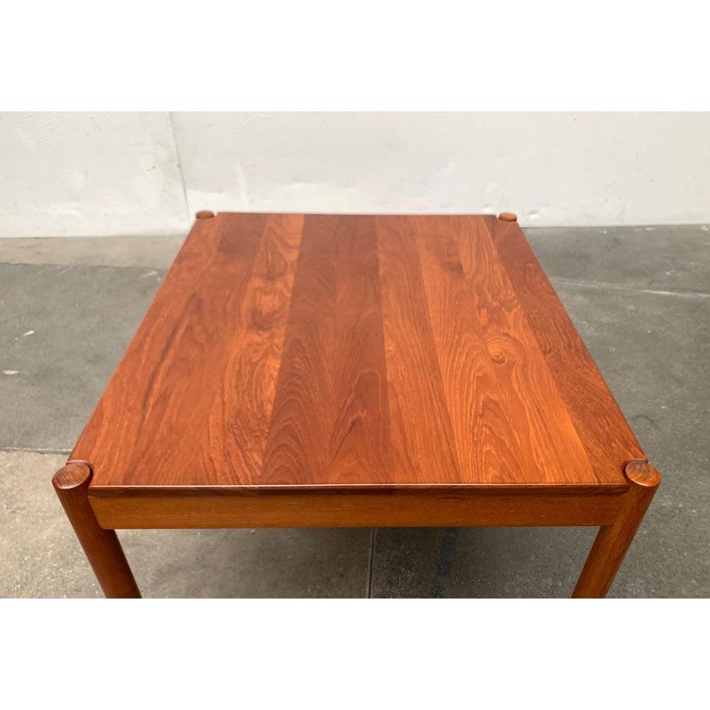 Mid-Century Danish Couch Table in Teak from Magnus Olesen, 1960s In Excellent Condition For Sale In Hamburg, DE