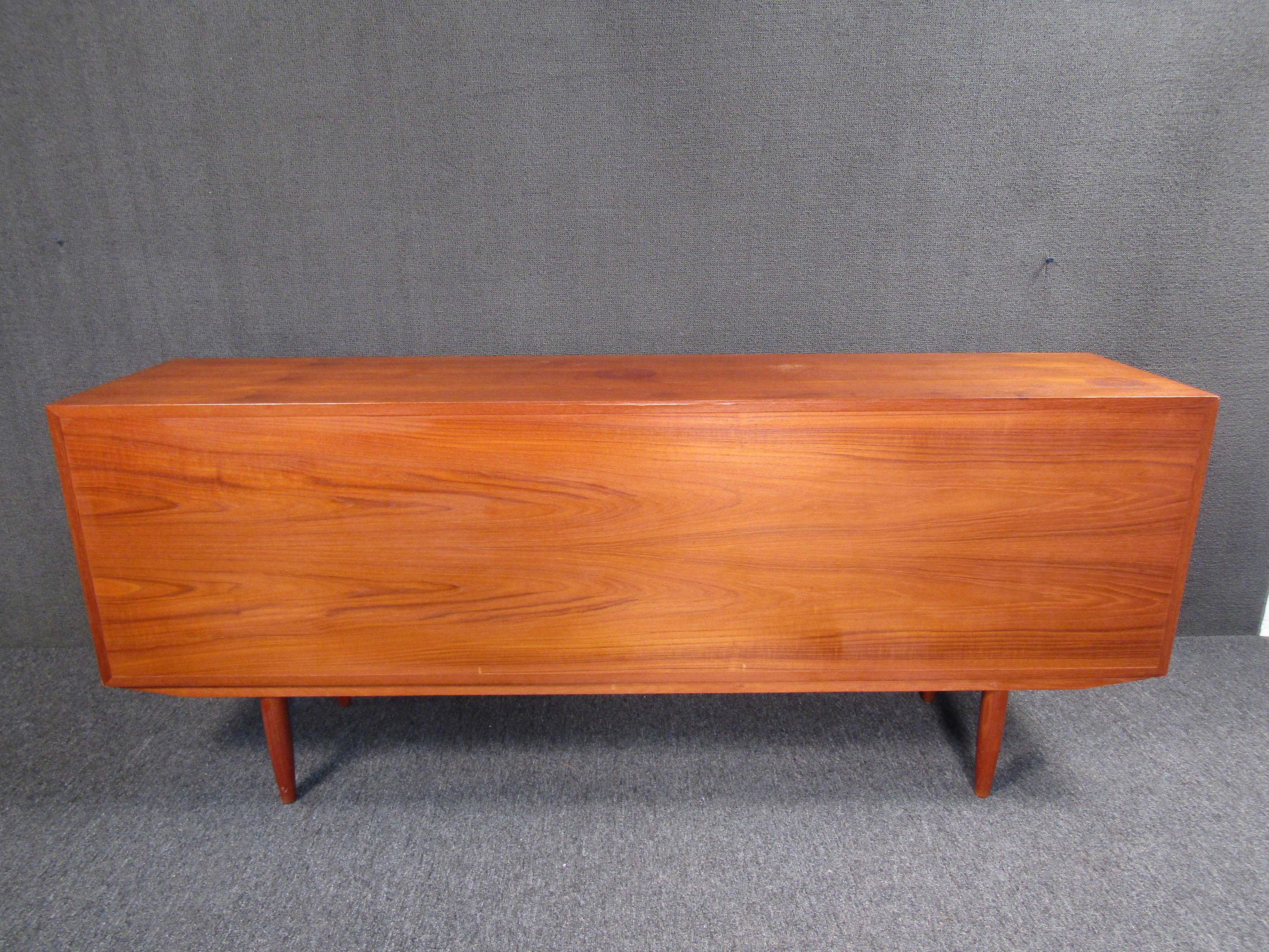 Axel Christiansen Danish Credenza for Aco Møbler In Good Condition For Sale In Brooklyn, NY