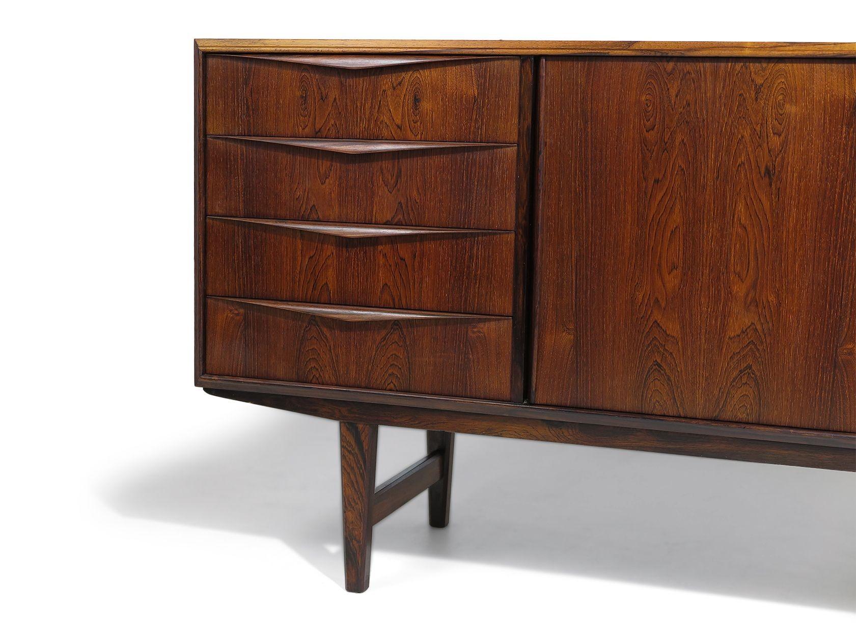 Mid-Century Danish Credenza in Brazilian Rosewood – Restored For Sale 5
