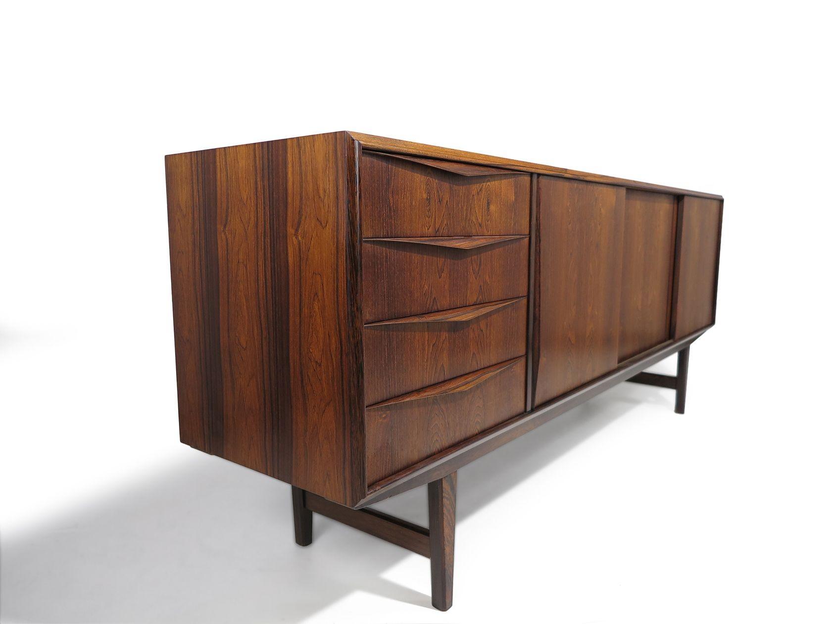 Mid-Century Danish Credenza in Brazilian Rosewood – Restored For Sale 2