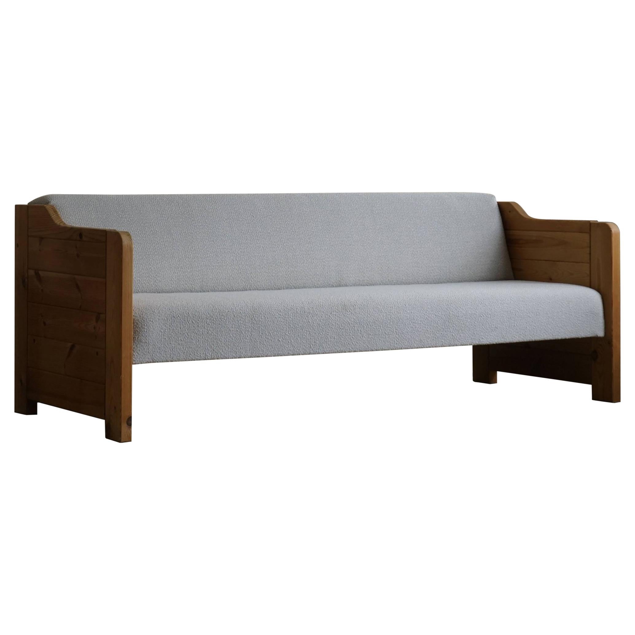 Mid Century Danish Daybed in Solid Pine, Reupholstered in Wool, 1980s
