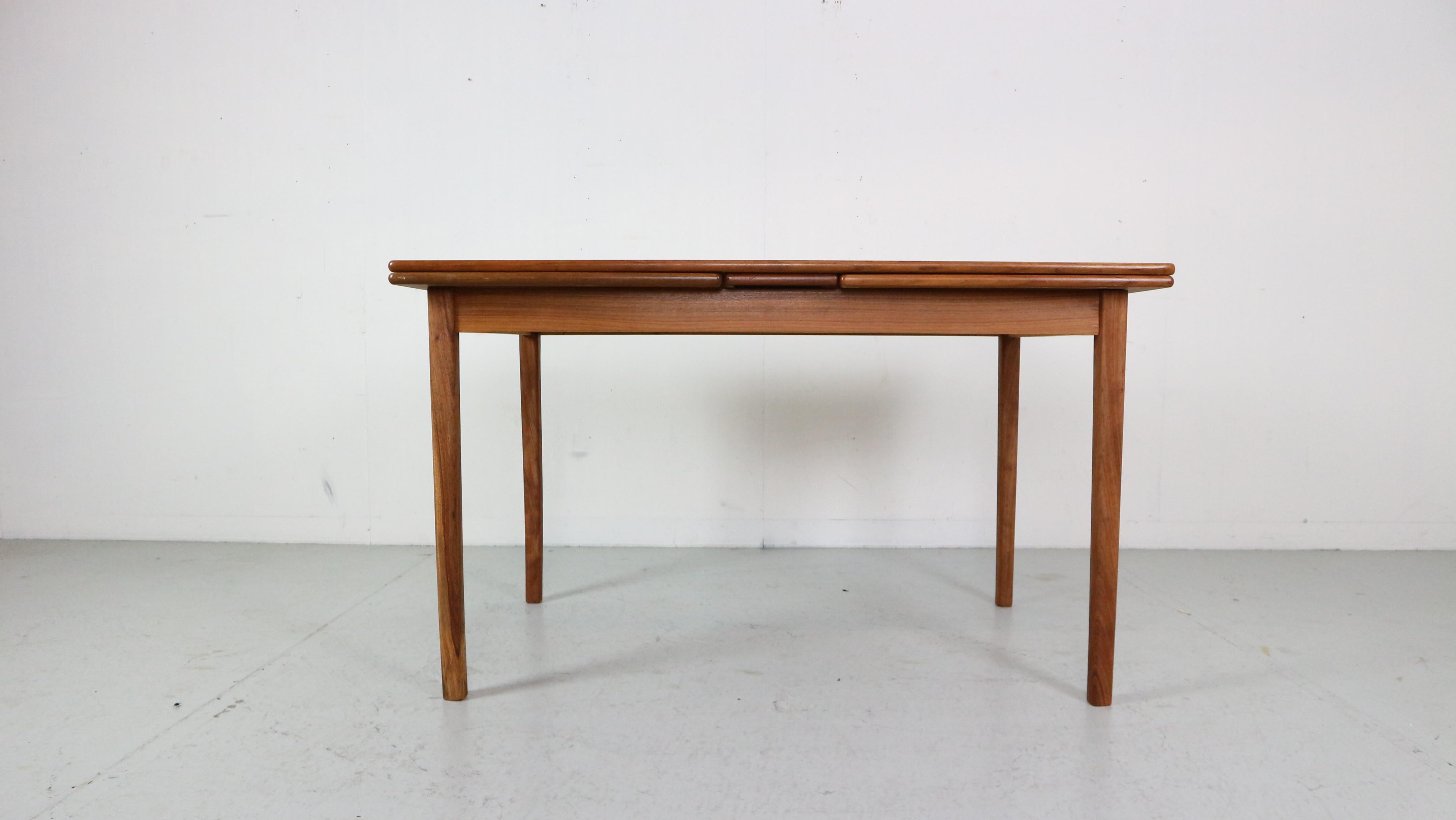Mid-century period design extendable dinning table made from teak wood. Has beautiful wood pattern and elegant legs.
Made in Denmark, 1960s.
Dimensions: 128cm - Extendable 236cm.
 
The legs can be unscrewed for a shipping.
Extendable two leaves fits