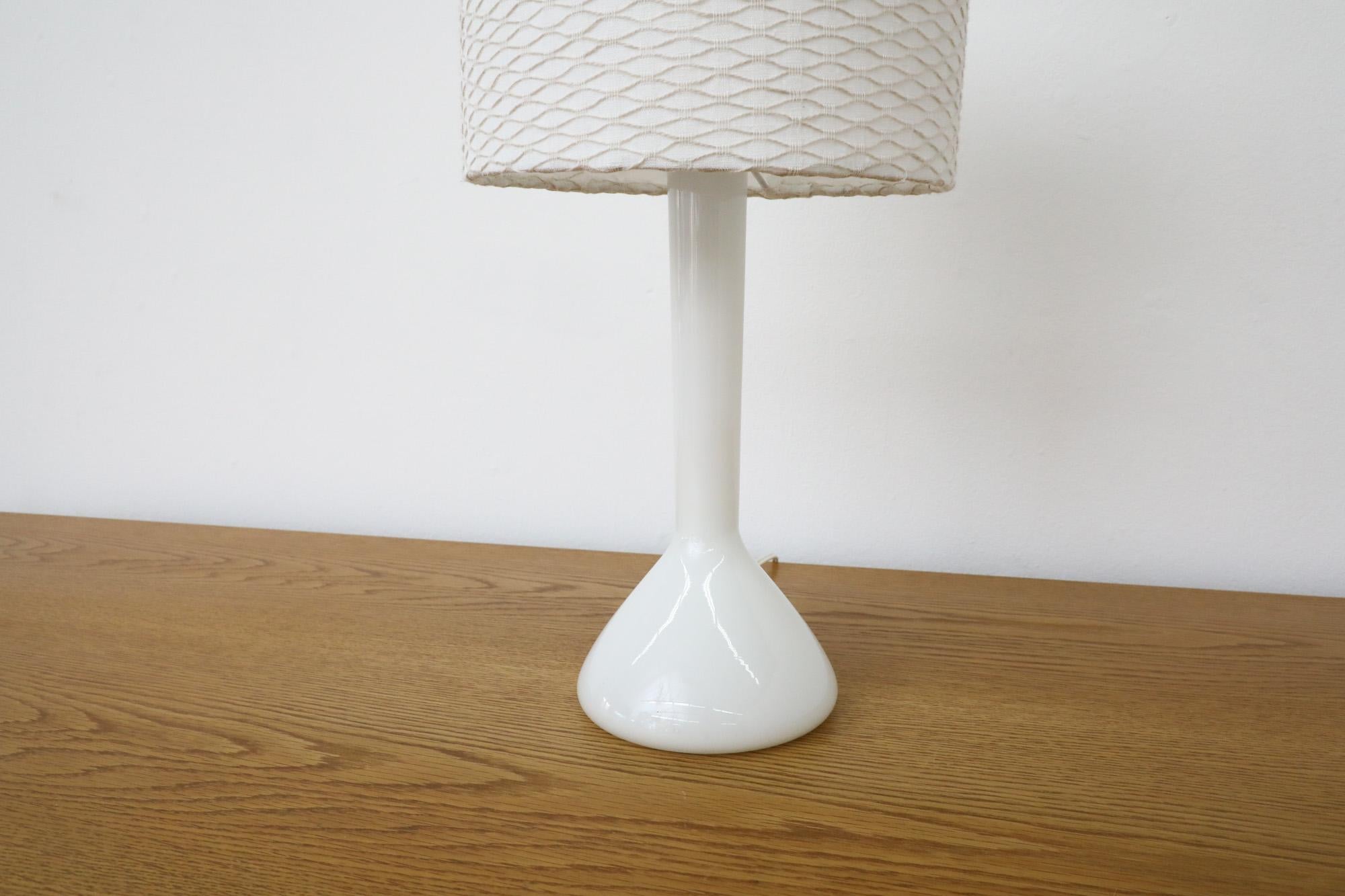 Lampade da tavolo in vetro di design danese del metà secolo di Holmegaard in vendita 2