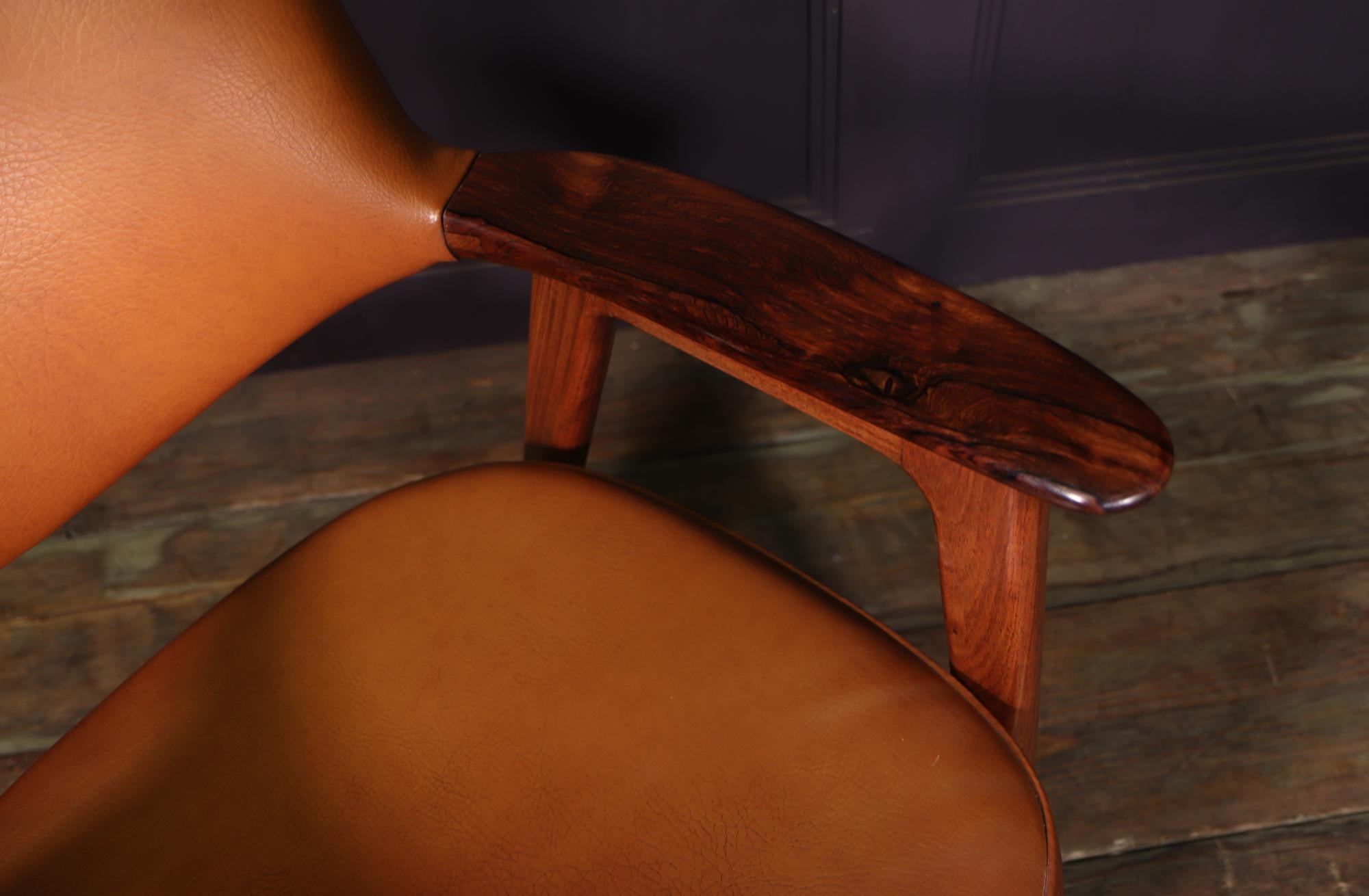 Mid century Danish Desk Chair by Erik Kirkkegard In Excellent Condition In Paddock Wood Tonbridge, GB