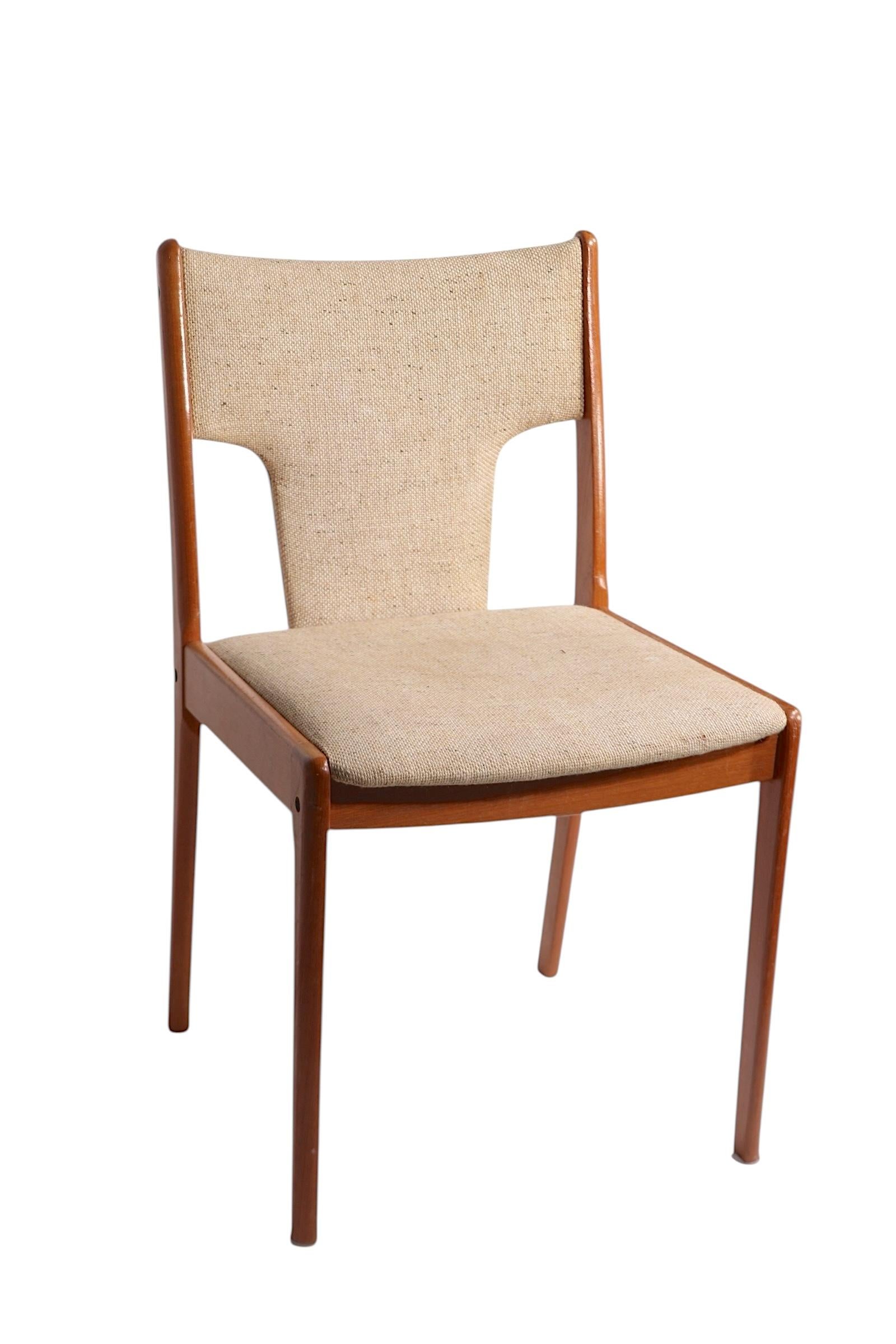 Silla de comedor danesa de mediados de siglo al estilo de Glostrup Mobelfabrik c 1970's Danés en venta