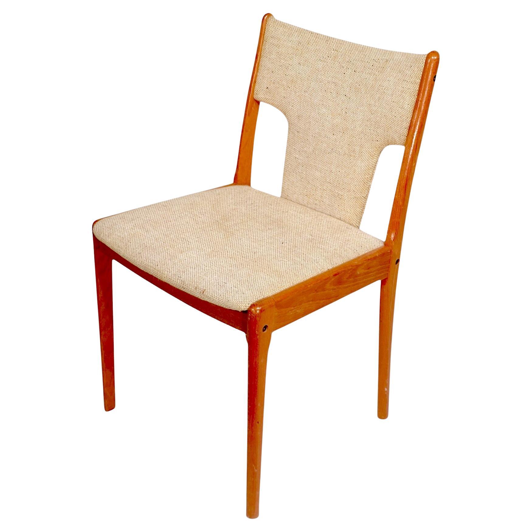 Silla de comedor danesa de mediados de siglo al estilo de Glostrup Mobelfabrik c 1970's en venta