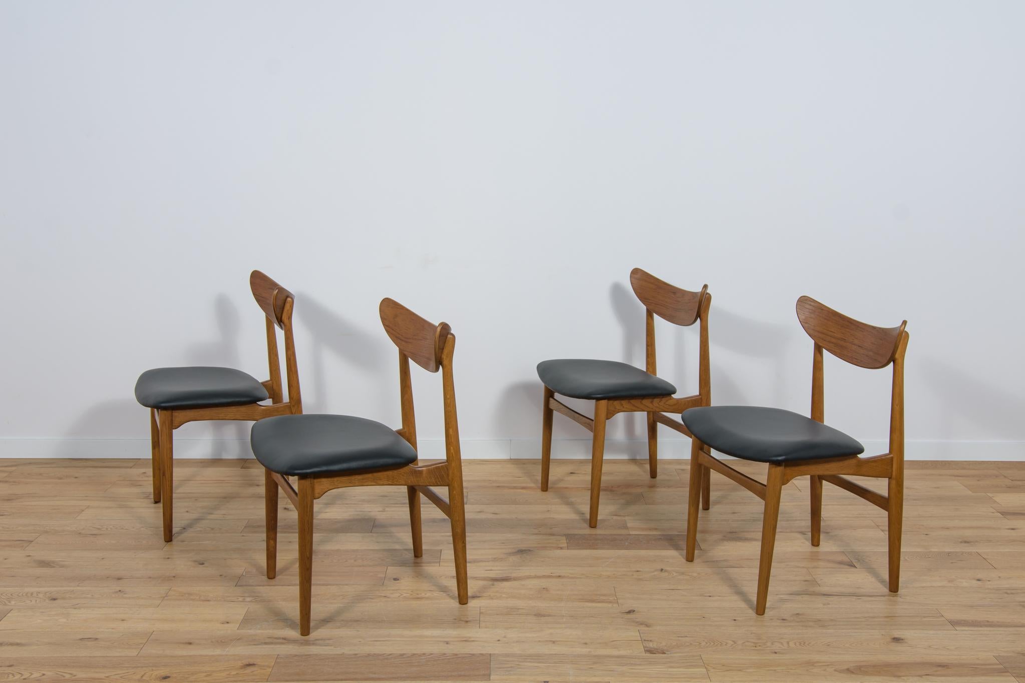 Travail du bois Chaises de salle à manger danoises du milieu du siècle, 1960, ensemble de 4 en vente