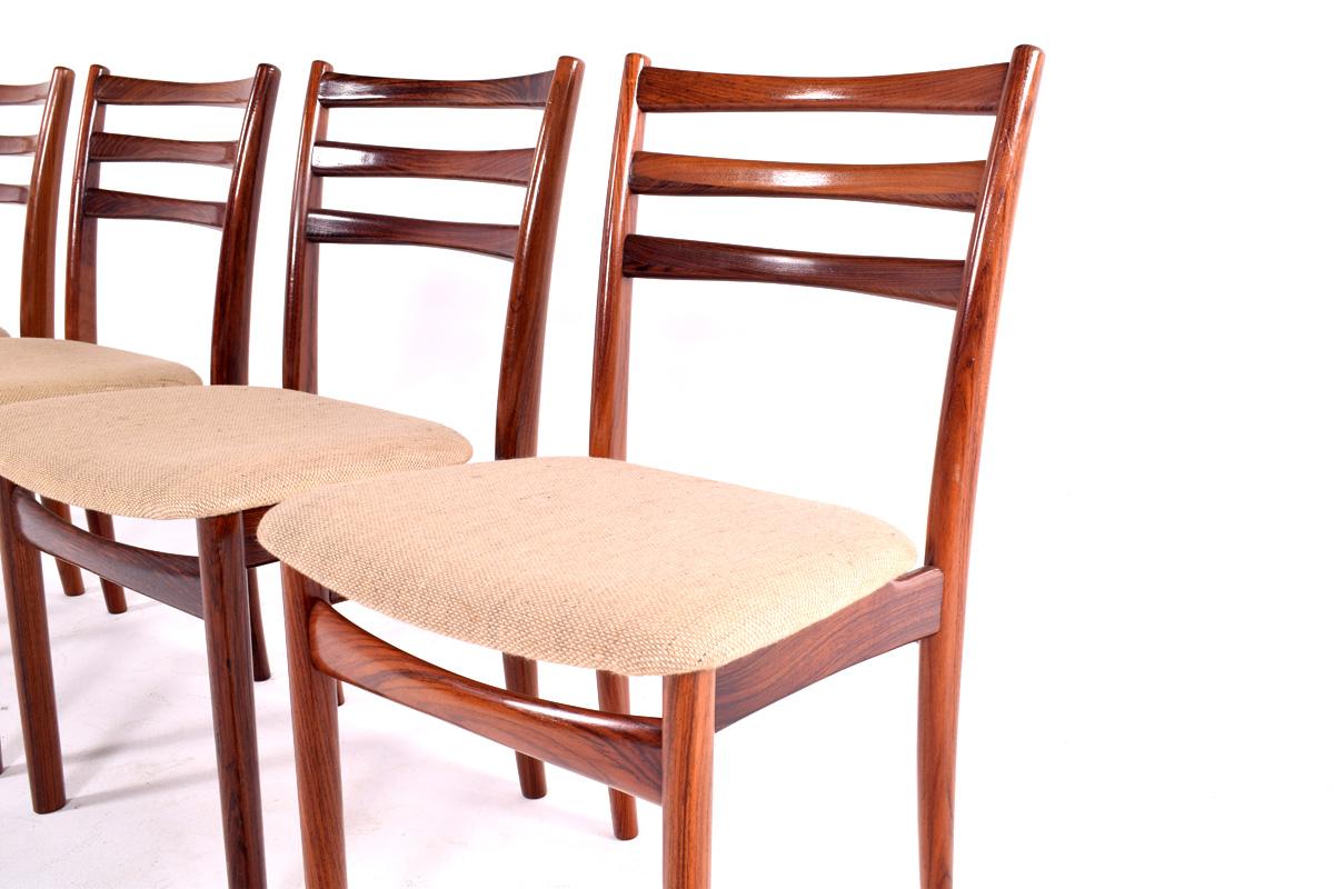 Mid-Century Modern Chaises de salle à manger danoises du milieu du siècle par Skovby:: 1950s:: Set of 4 en vente