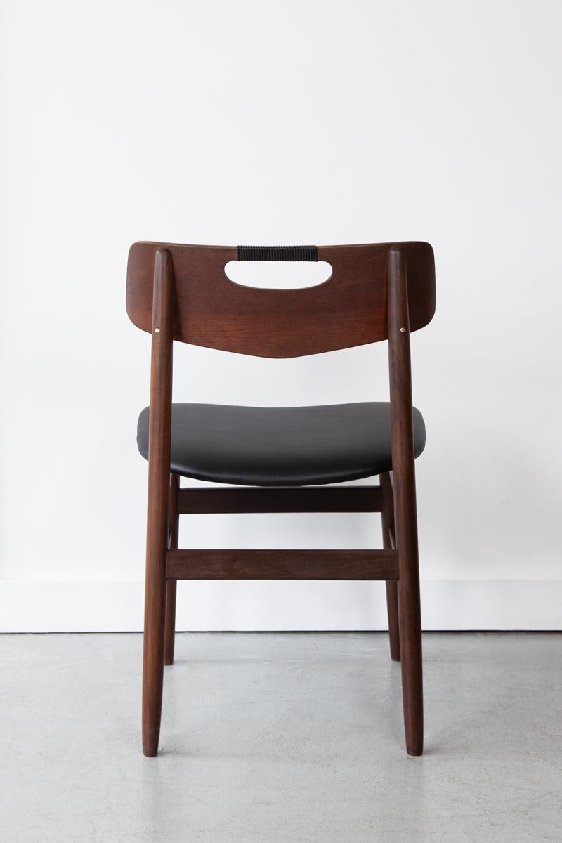 20th Century Set of Four Mid Century Danish Dining Chairs For Sale