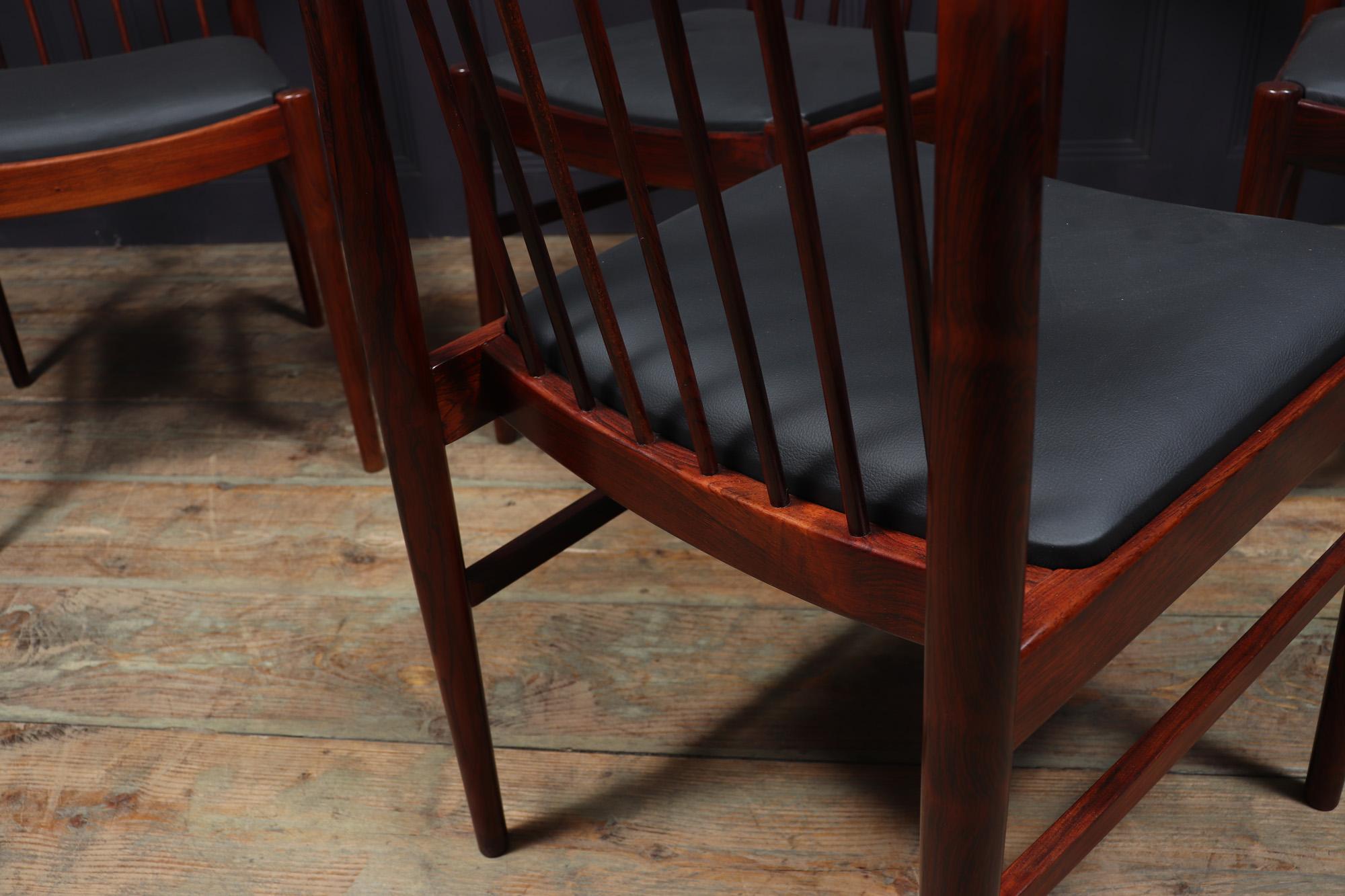 Chaises de salle à manger danoises du milieu du siècle dernier, modèle 422 d'Arne Vodder en vente 6
