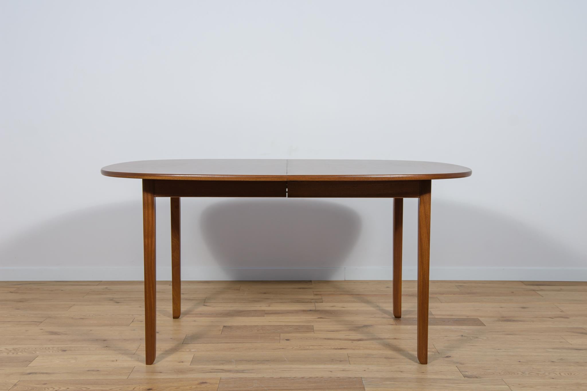 Mid-Century Modern Mid-Century Danish Dining Table by Ole Wanscher for Poul Jeppesens For Sale