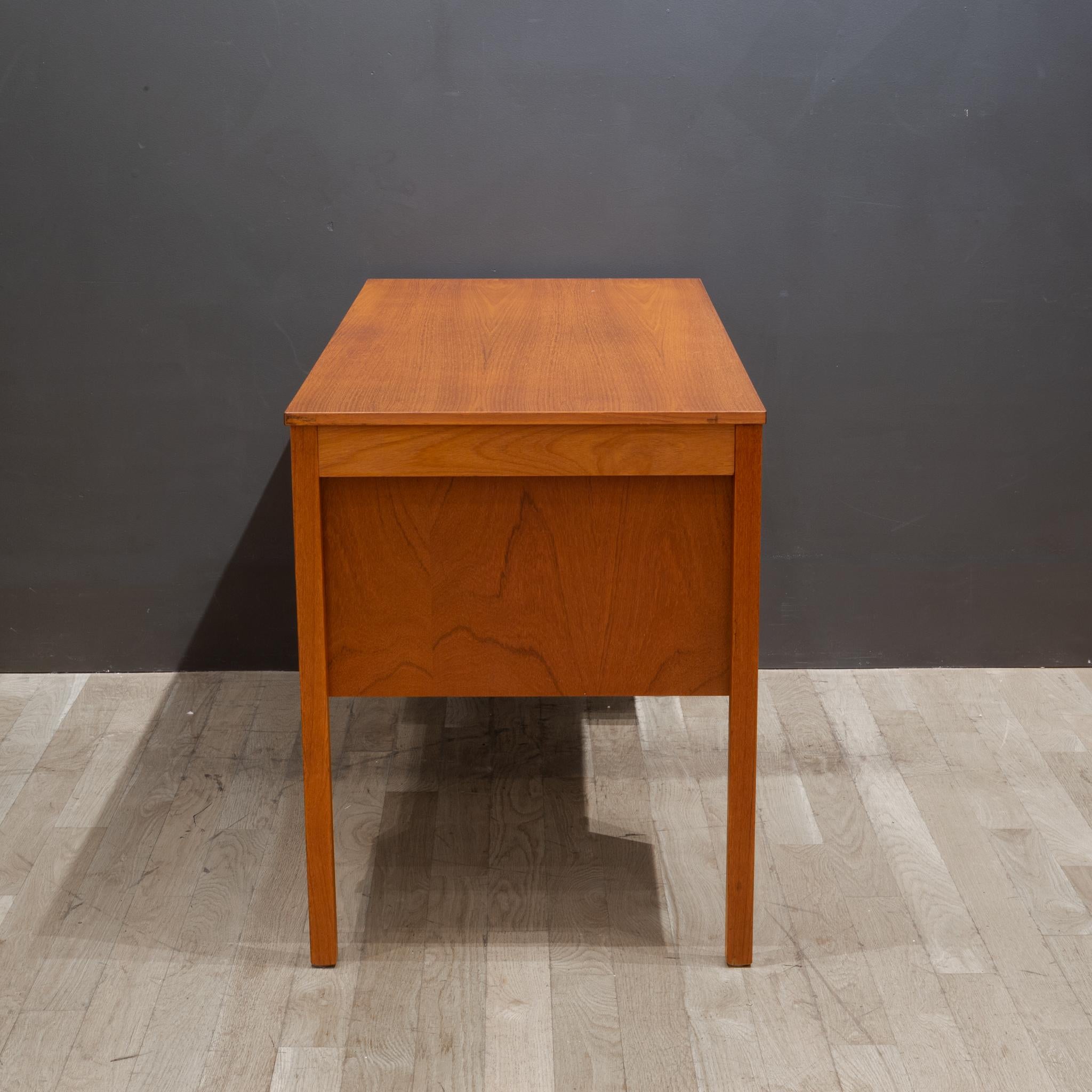 Mid-Century Danish Domino Mobler Teak Desk c.1960 In Good Condition In San Francisco, CA
