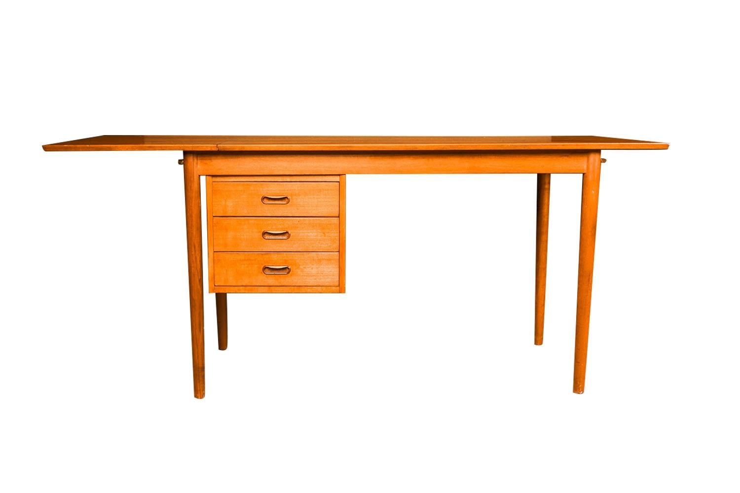 Mid-20th Century Mid Century Danish Drop Leaf Expanding Desk Arne Vodder For Sale