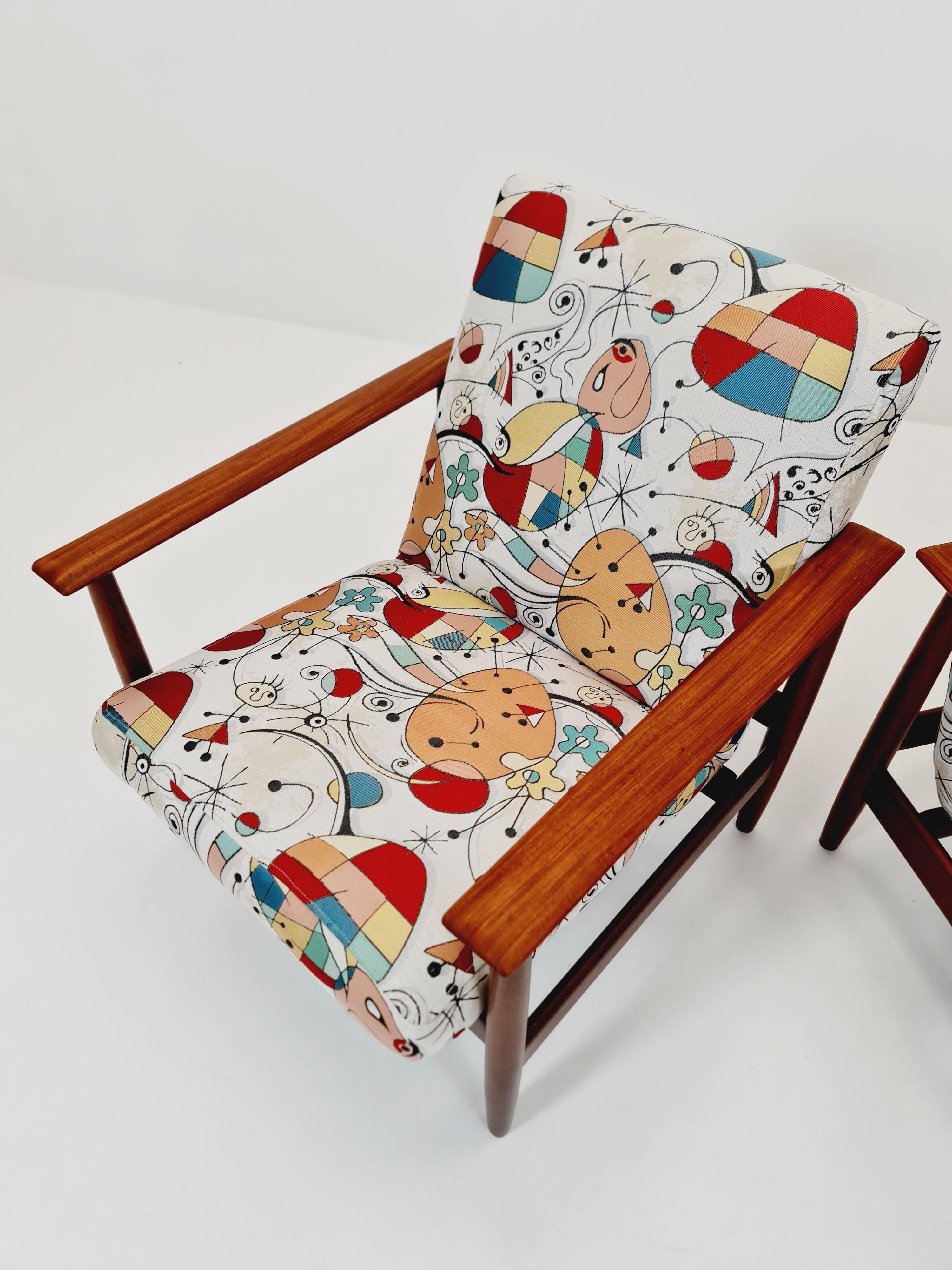 Mitte des Jahrhunderts Dänisch  easy Loungesessel aus Teakholz  1960er Jahre, 2er-Set (Mitte des 20. Jahrhunderts) im Angebot