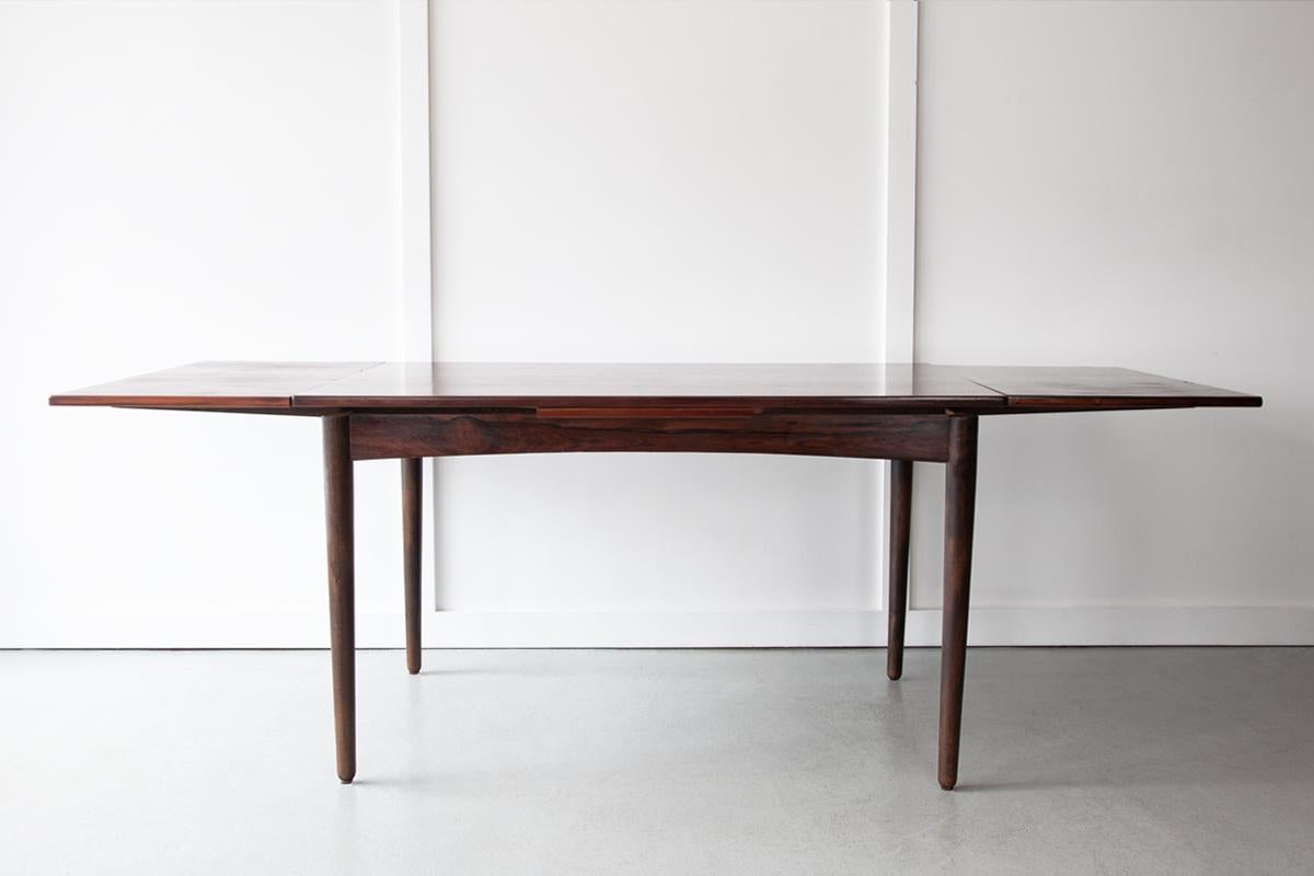 Mid Century, Danish Extendable Dining Table in Rosewood In Good Condition For Sale In Bristol, GB