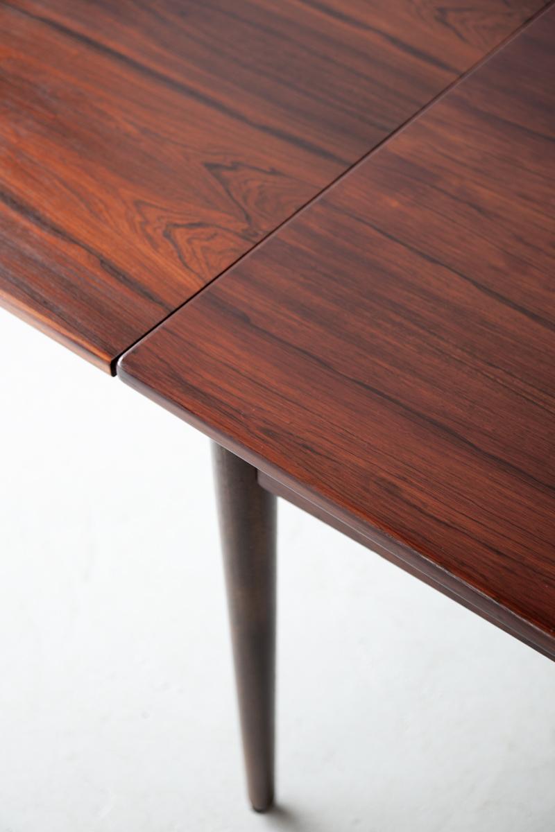 Mid Century, Danish Extendable Dining Table in Rosewood For Sale 1