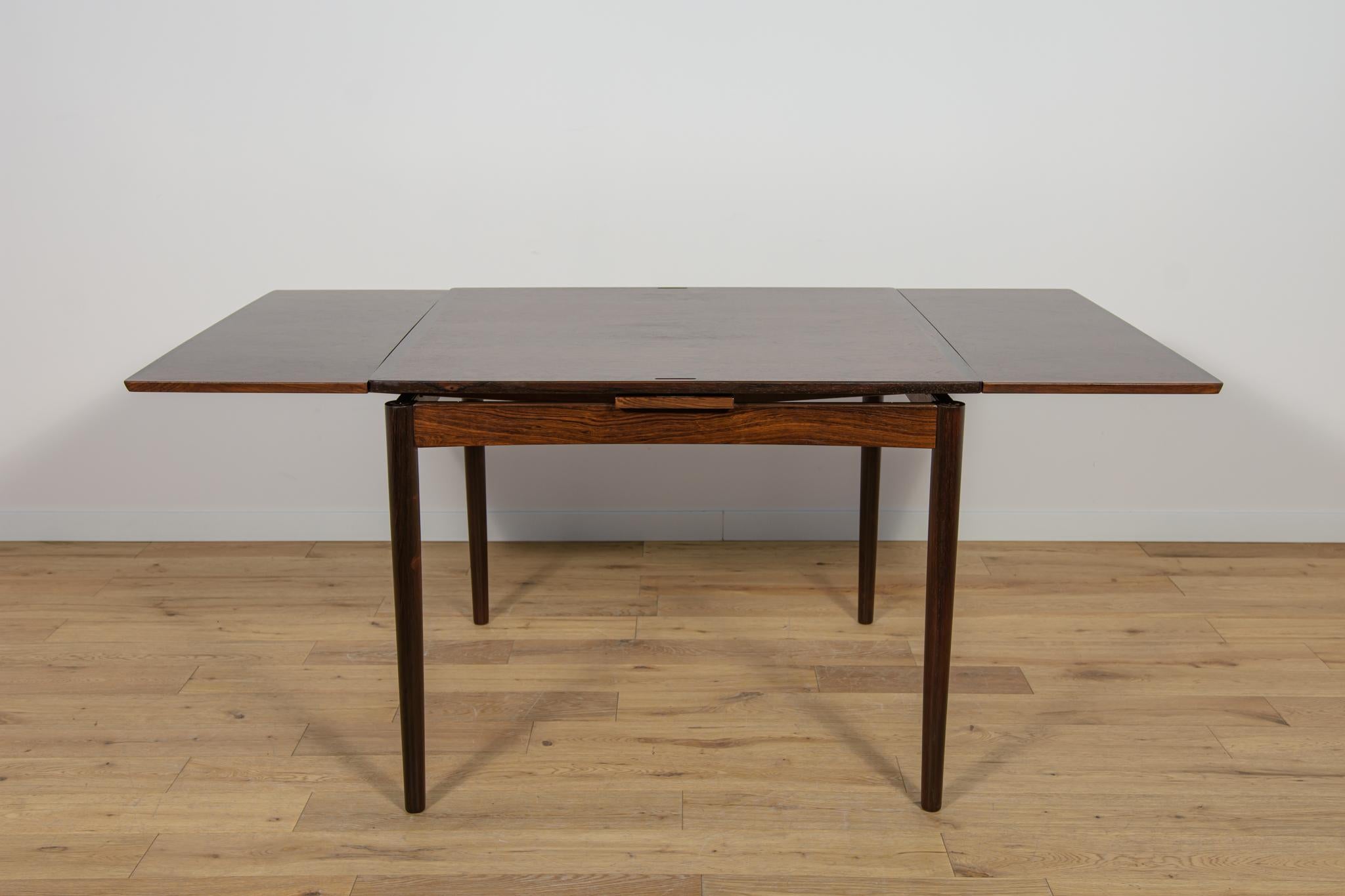 Table de salle à manger extensible en palissandre, Danemark, années 1960 Excellent état - En vente à GNIEZNO, 30