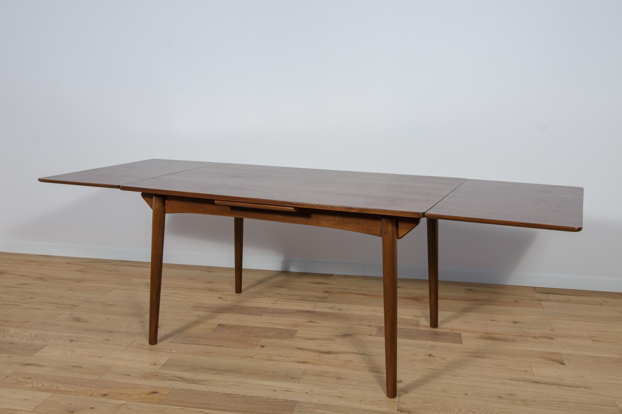 Mid-Century Danish Extendable Teak Dining Table, 1960s For Sale 5