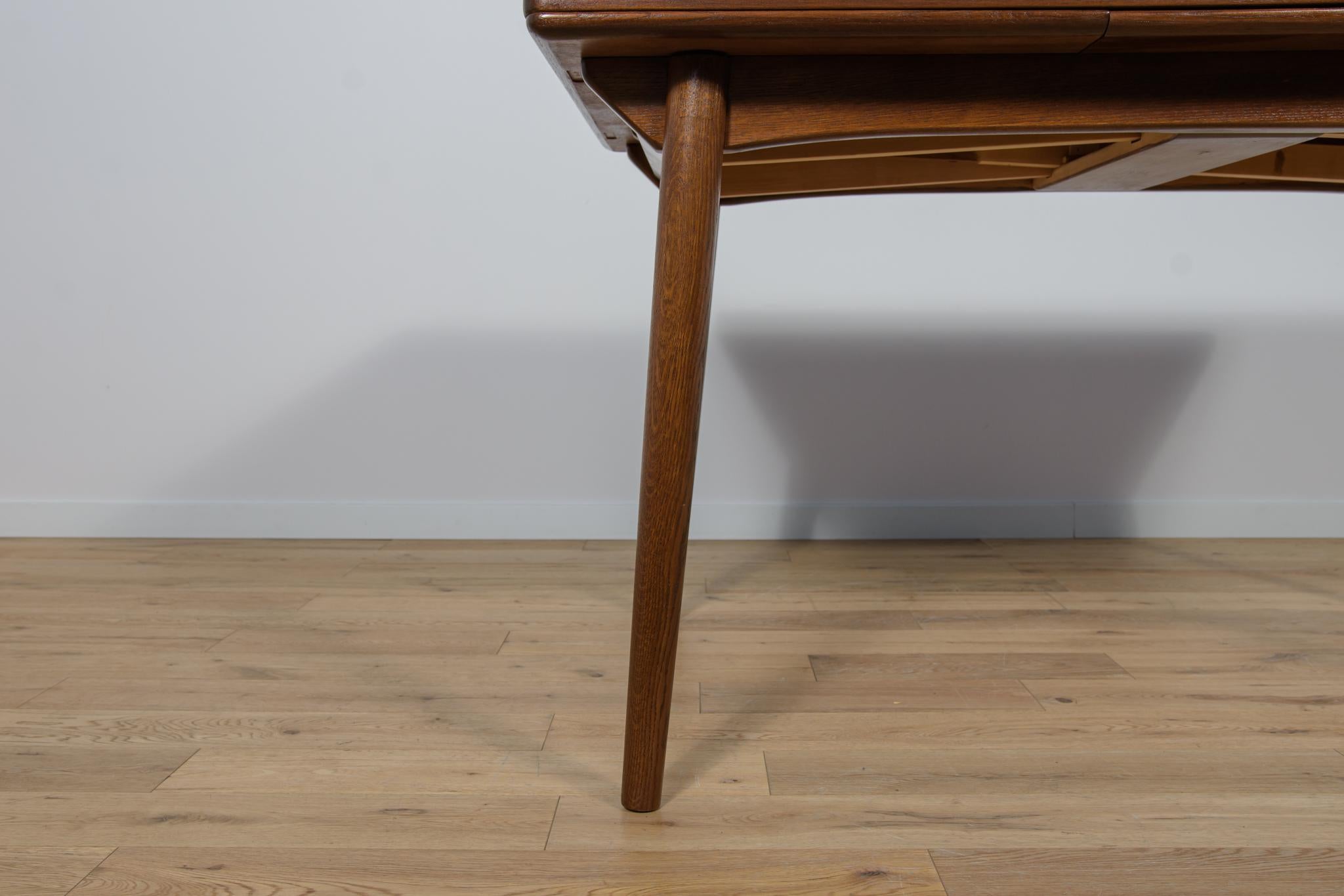 Mid-Century Danish Extendable Teak Dining Table, 1960s For Sale 8