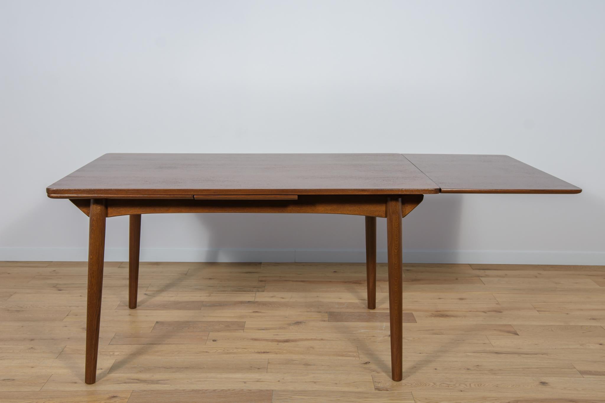 Mid-20th Century Mid-Century Danish Extendable Teak Dining Table, 1960s For Sale