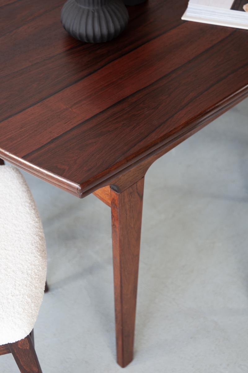 Mid Century, Danish Extending 'Surfboard' Dining Table in Rosewood 1